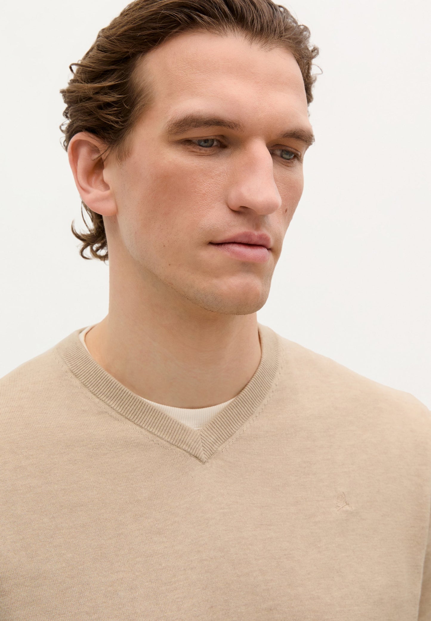 JERSEY CUELLO PICO CALAVERA