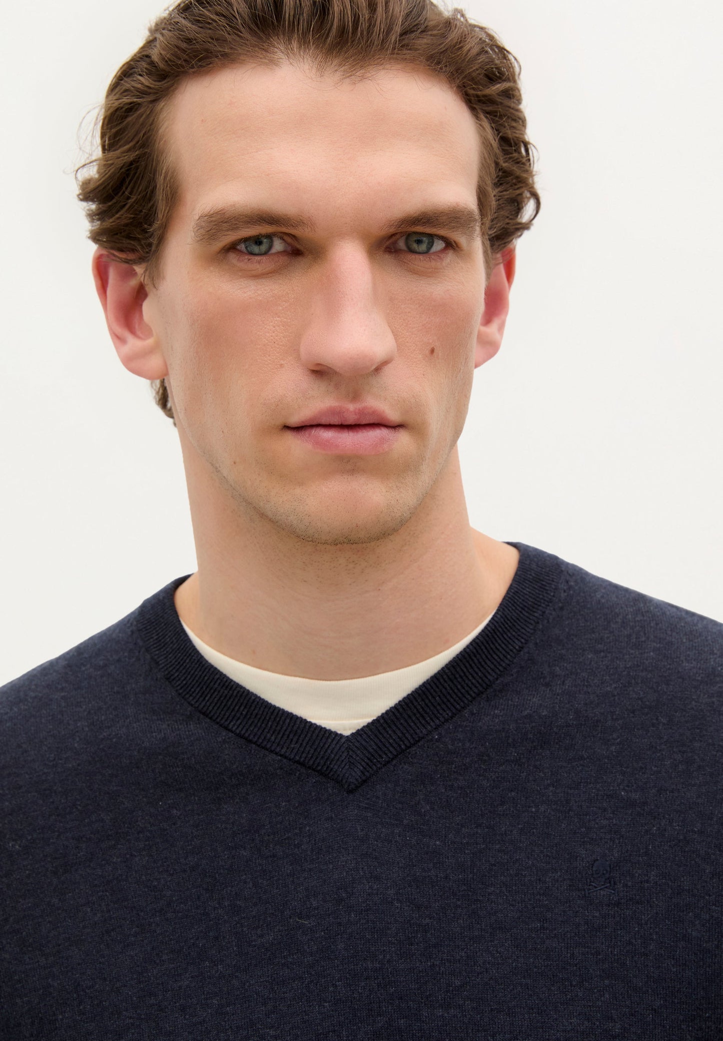 JERSEY CUELLO PICO CALAVERA