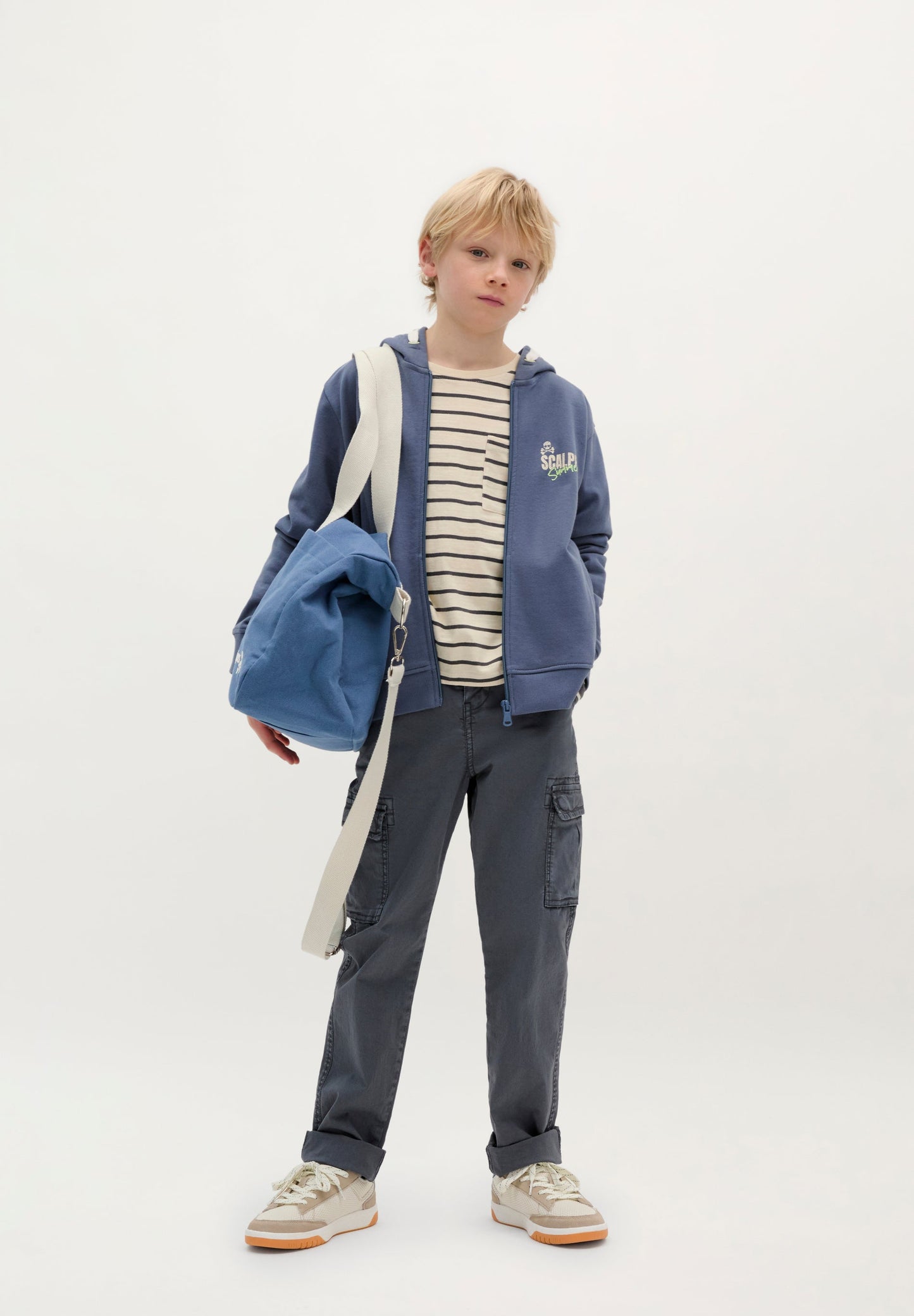 POLERÓN CAPUCHA PRINT CREMALLERA