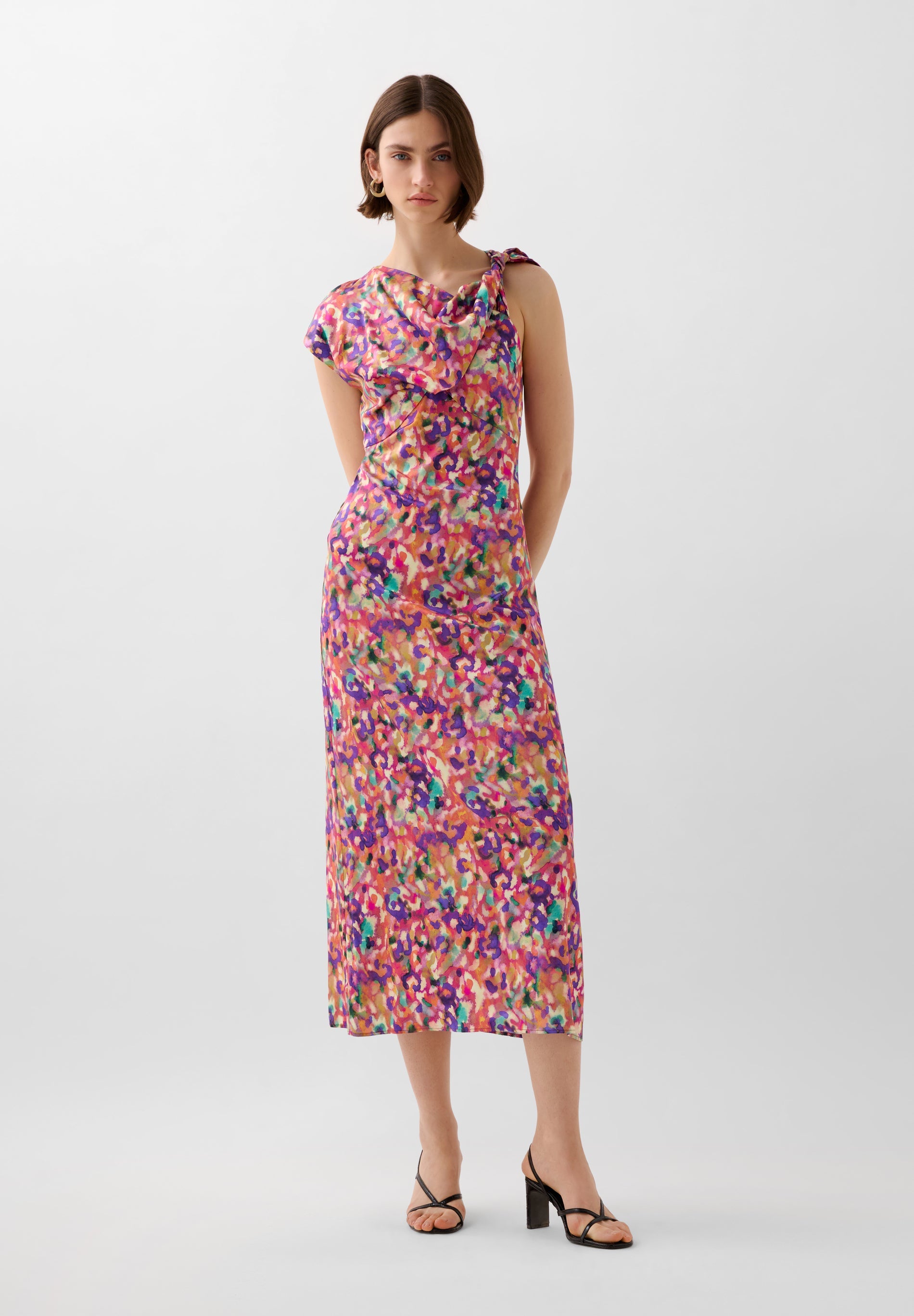 VESTIDO MIDI DETALLE ESCOTE