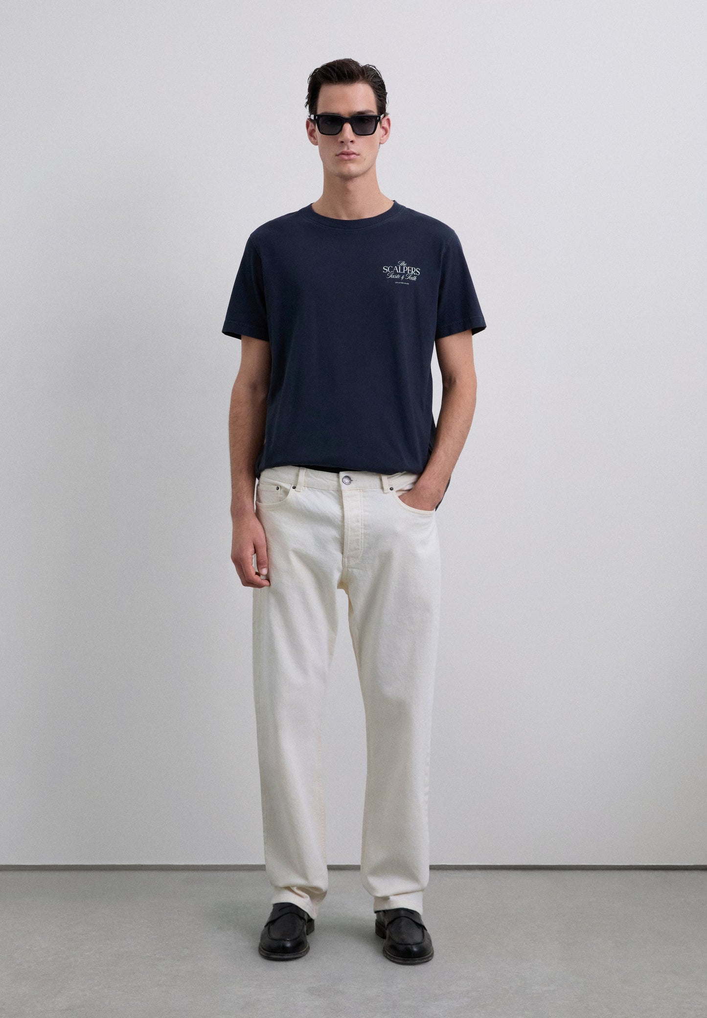 POLERA PRINT LOGO CONTRASTE