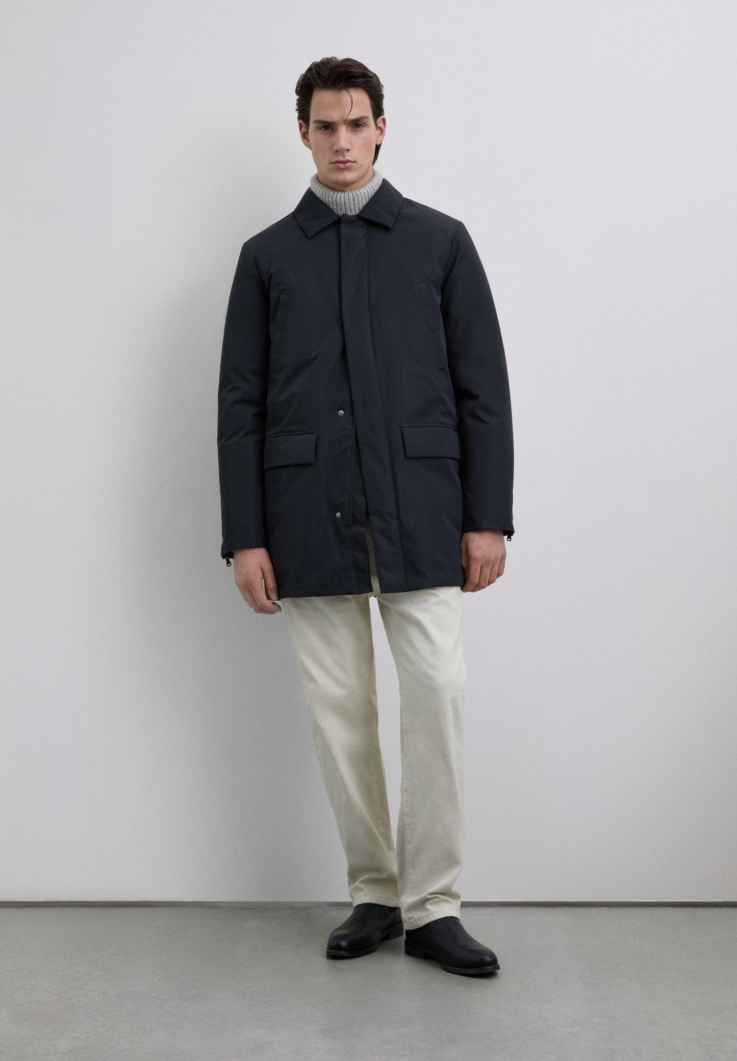 PARKA TÉCNICA BOLSILLOS CAPUCHA