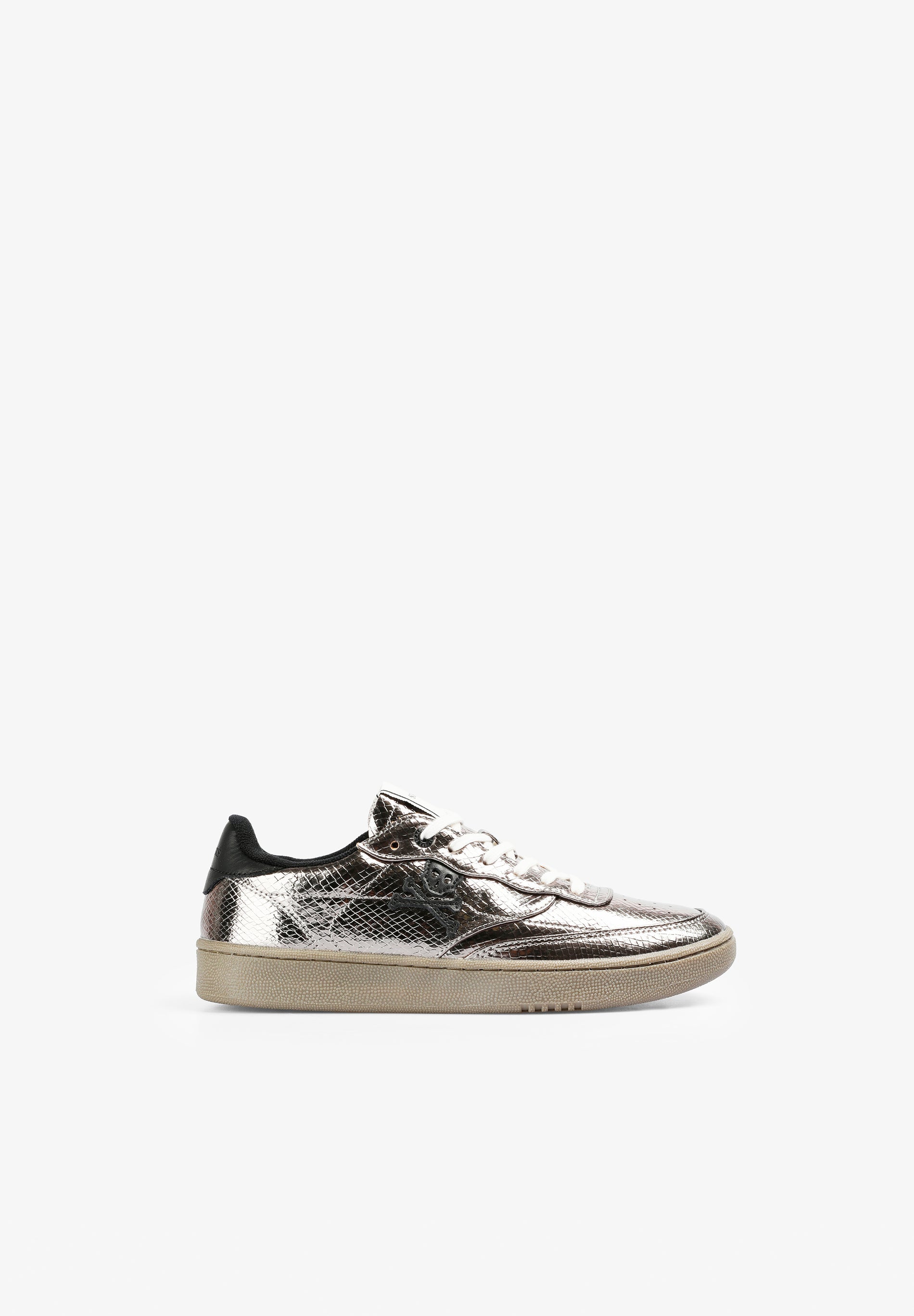 SNEAKERS METALIZADAS TEXTURA SERPIENTE
