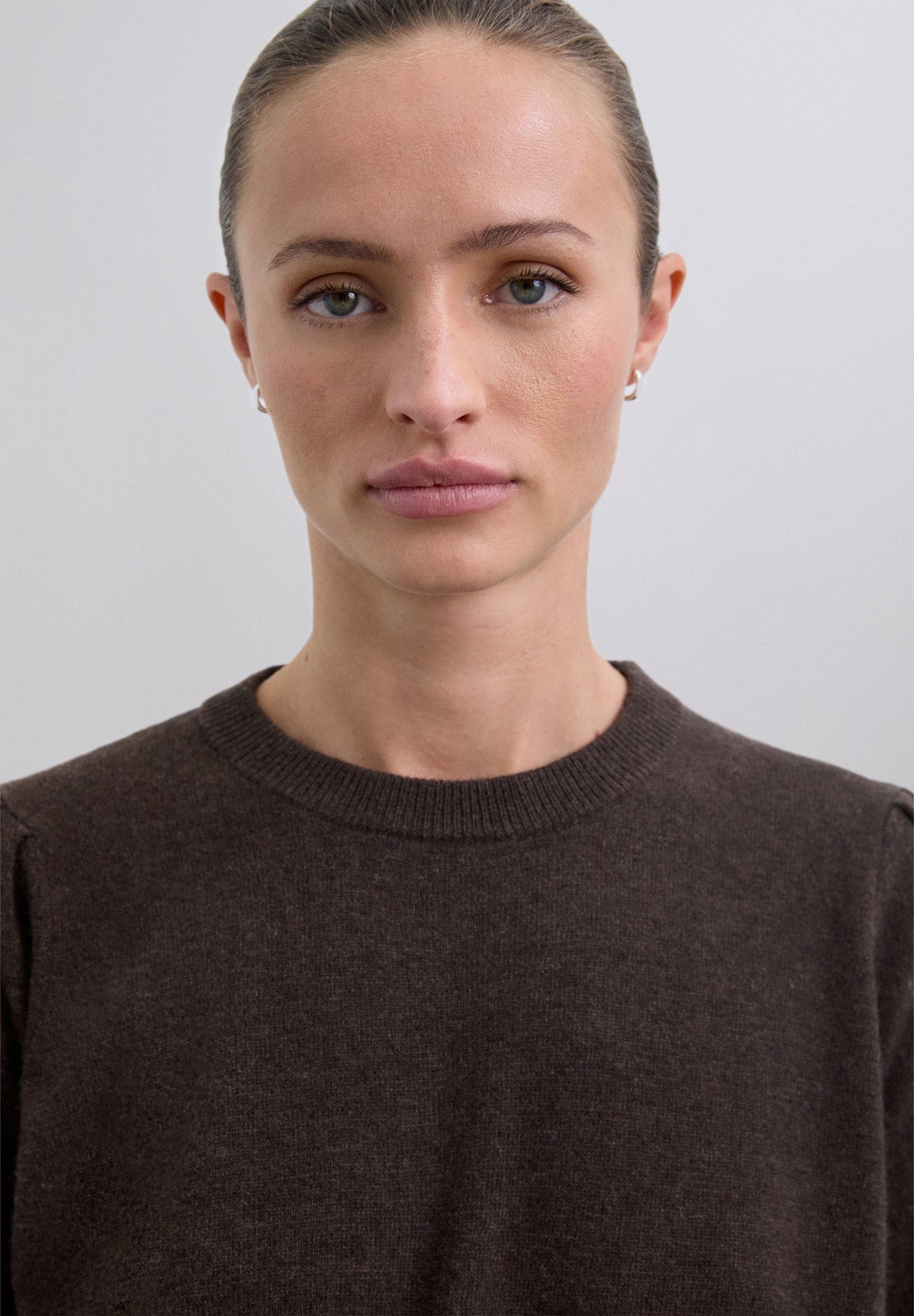 CHALECO MANGA ABULLONADA