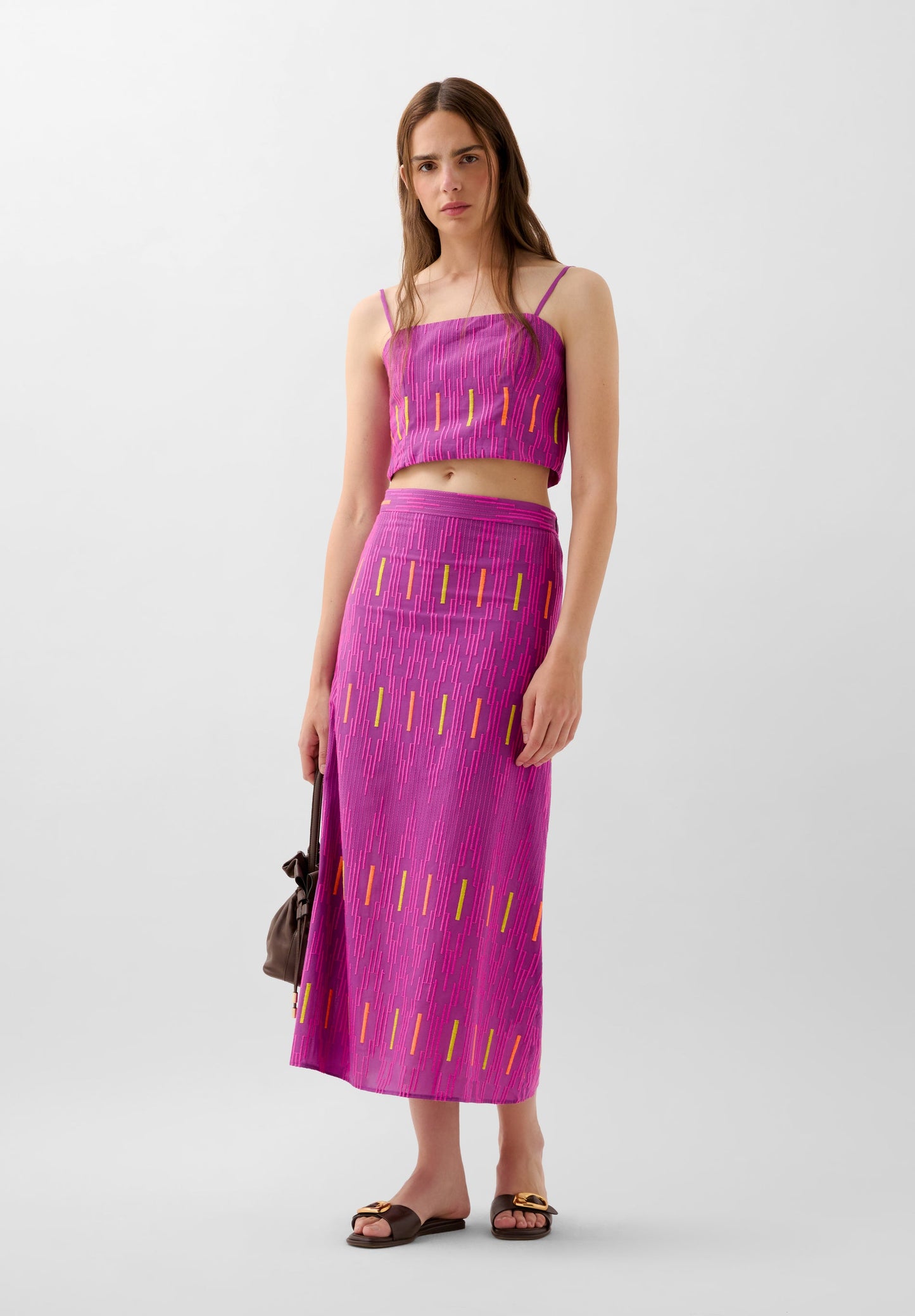 TOP BORDADOS TIRANTES