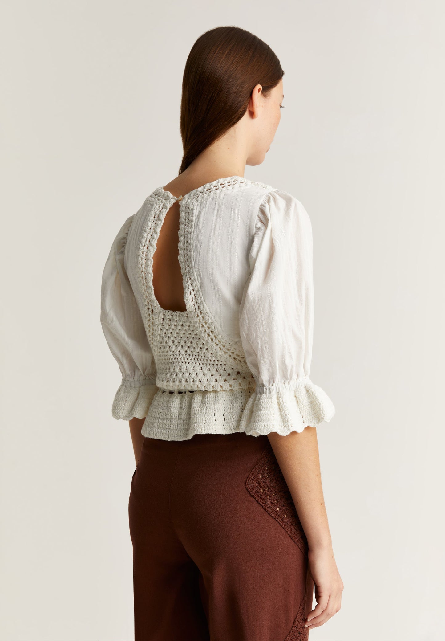 BLUSA DETALLES CROCHET