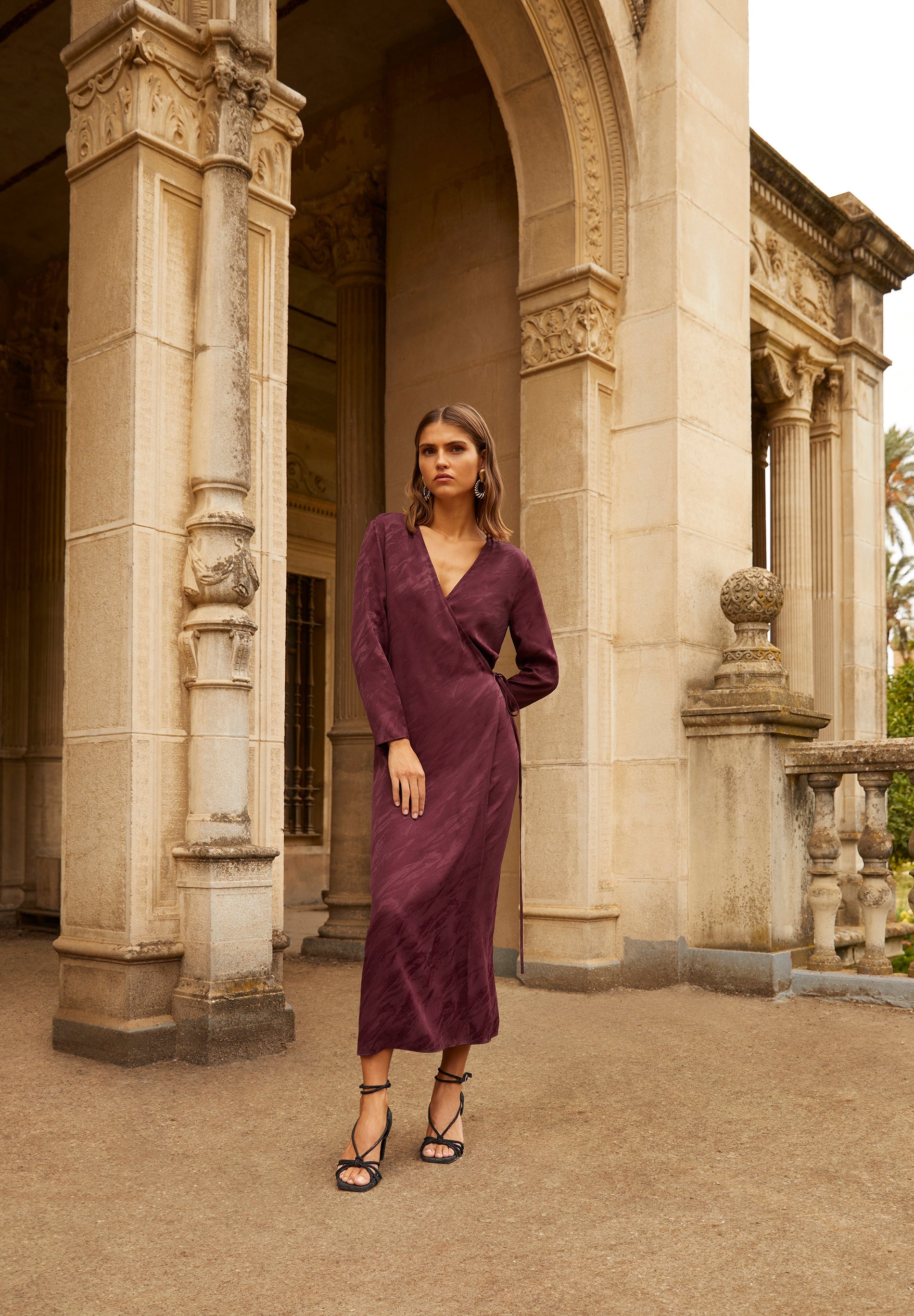 VESTIDO MIDI JACQUARD CRUZADO