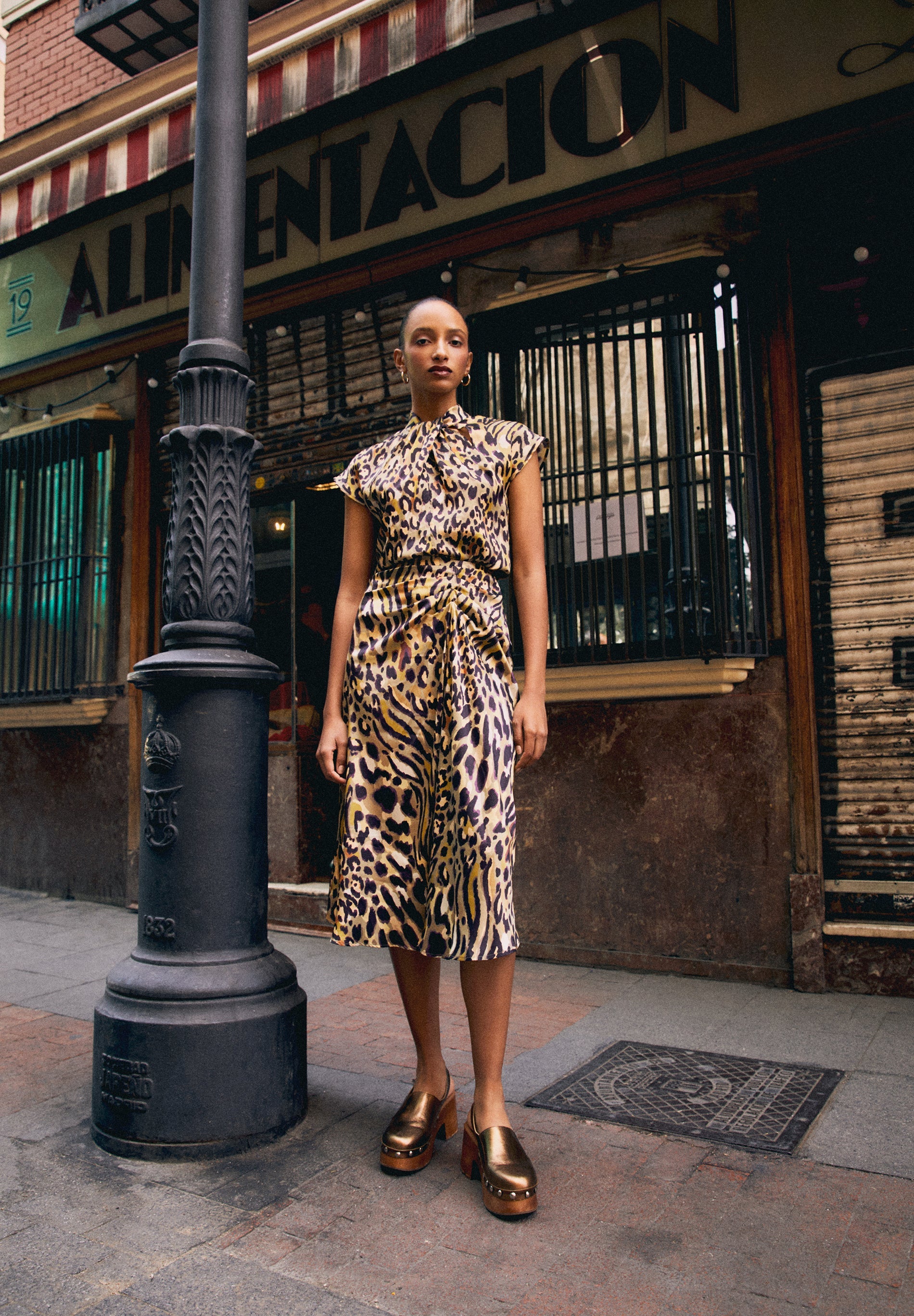 FALDA MIDI ANIMAL PRINT