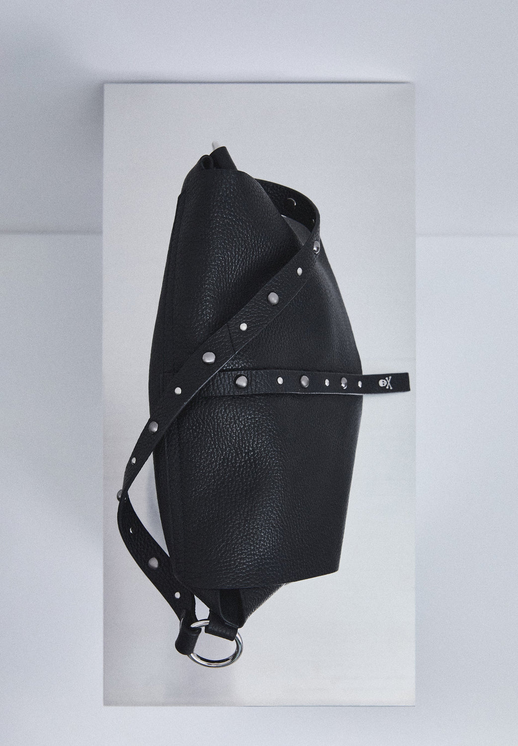 BOLSO PIEL DETALLES STUDS - Scalpers