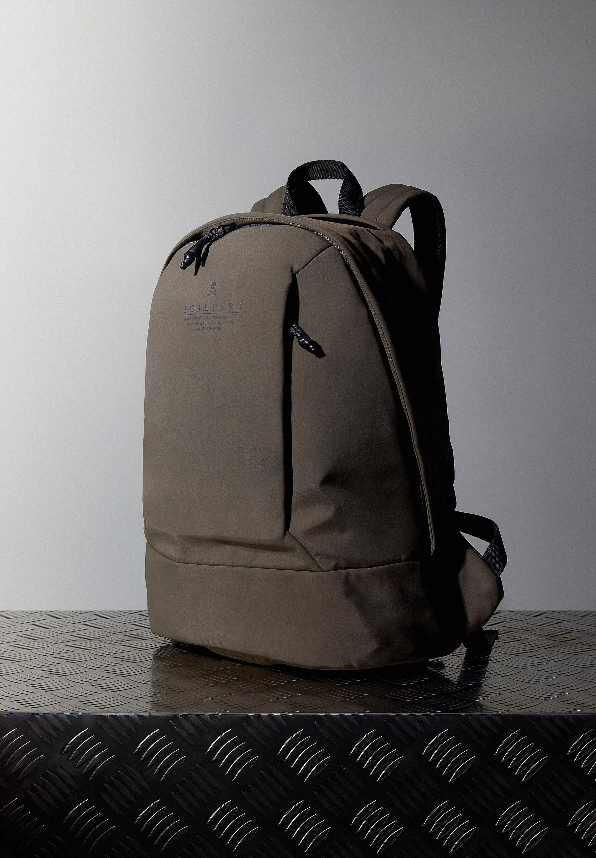 MOCHILA LIGERA LOGO