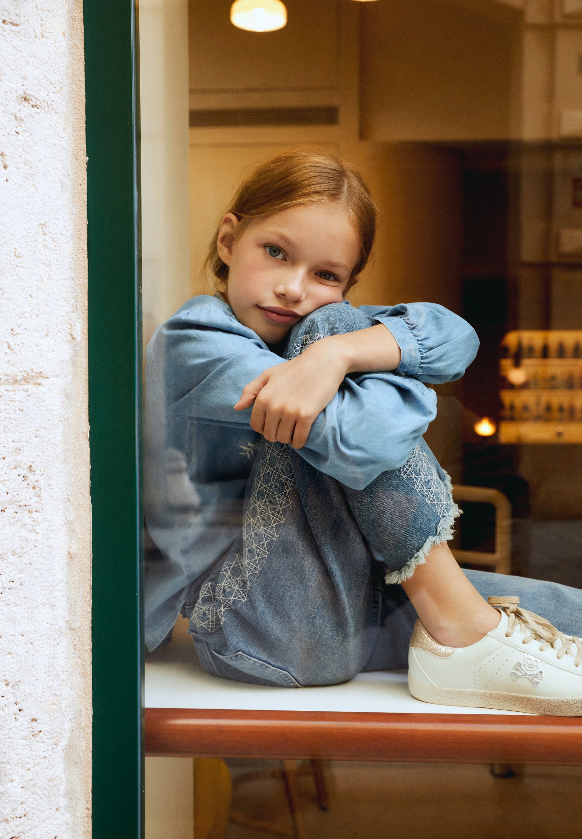 JEANS WIDE LEG BORDADO LATERAL