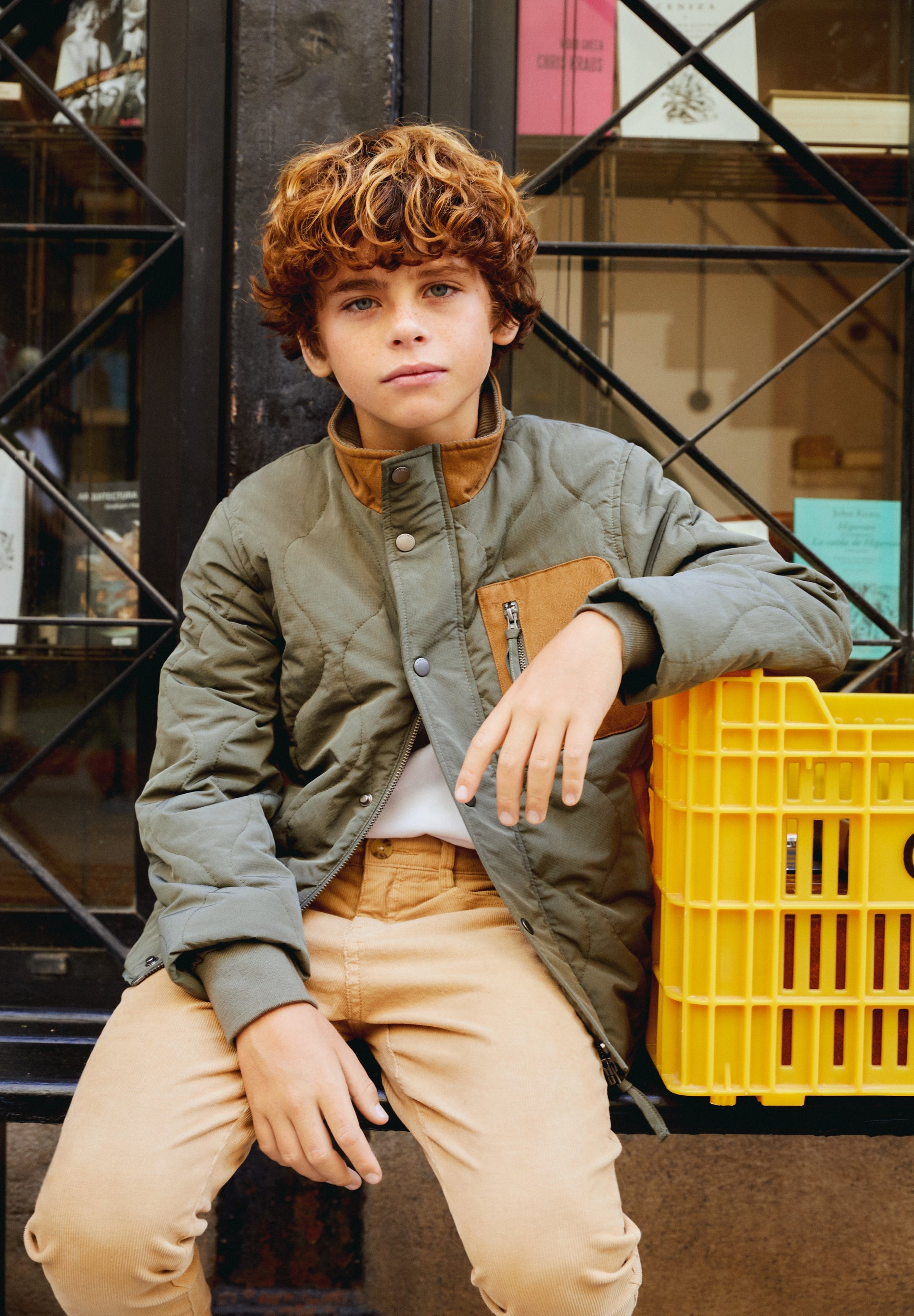 CHAQUETA BOLSILLO CONTRASTE