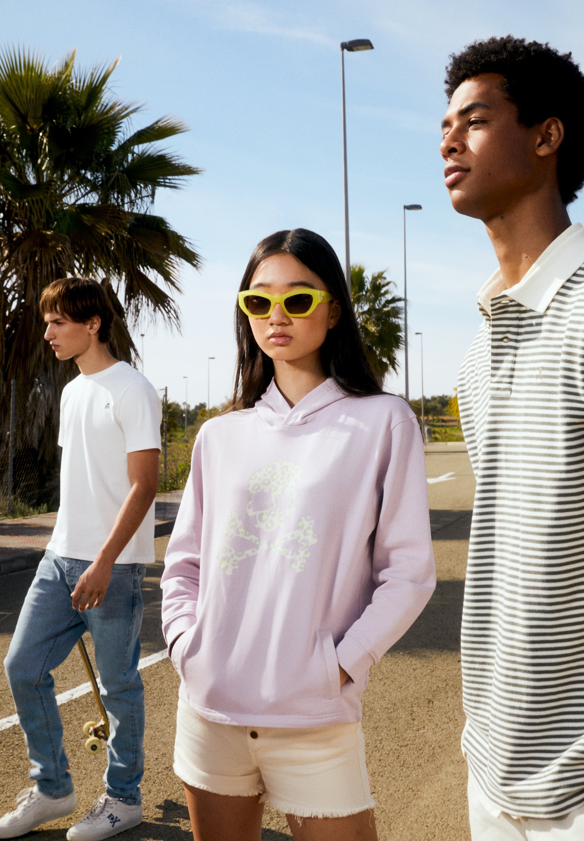 SHORTS BAJO DESFLECADO