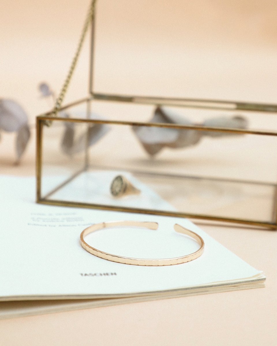 PULSERA RIGIDA