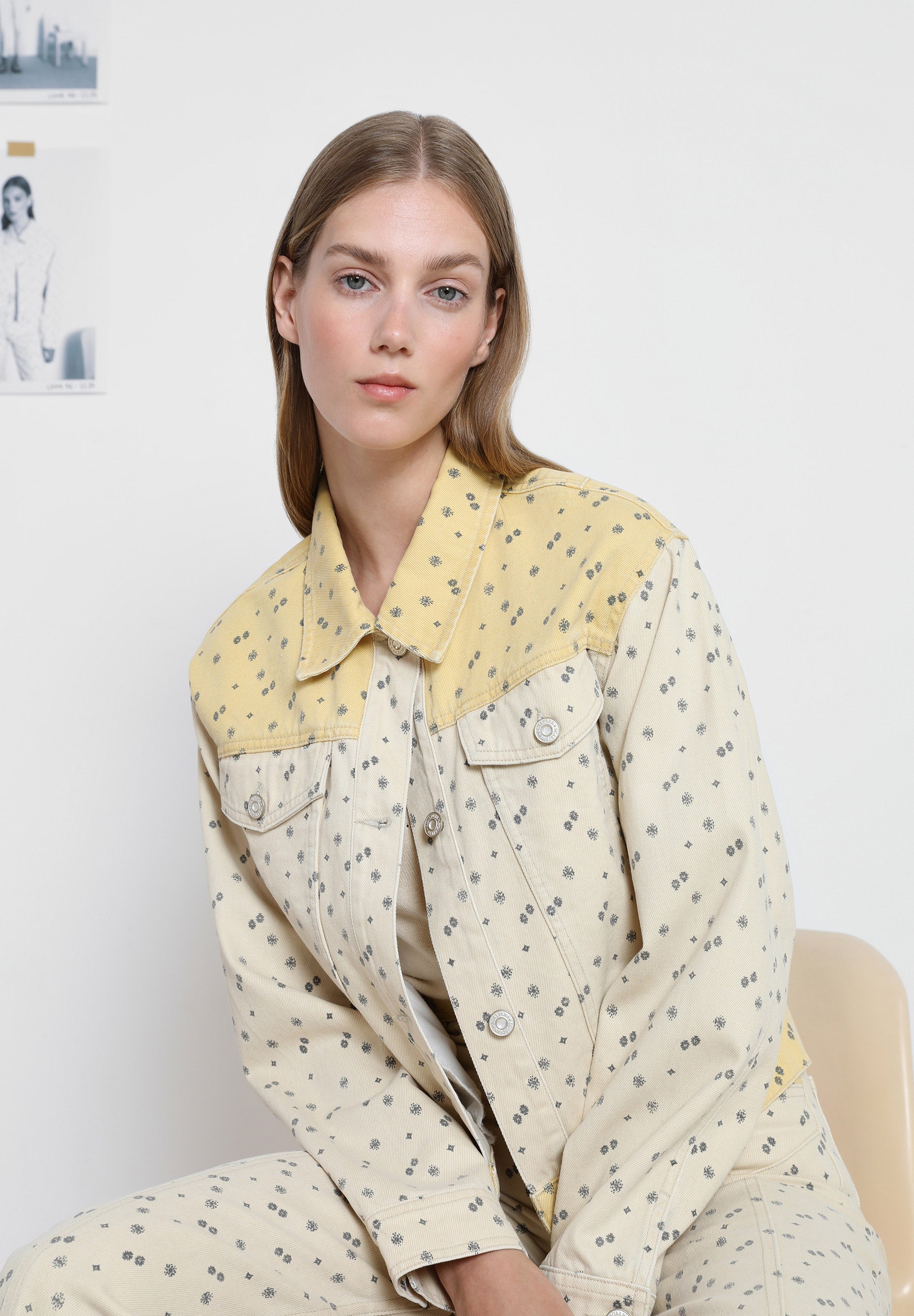 CHAQUETA DENIM MOTIVOS ÉTNICOS