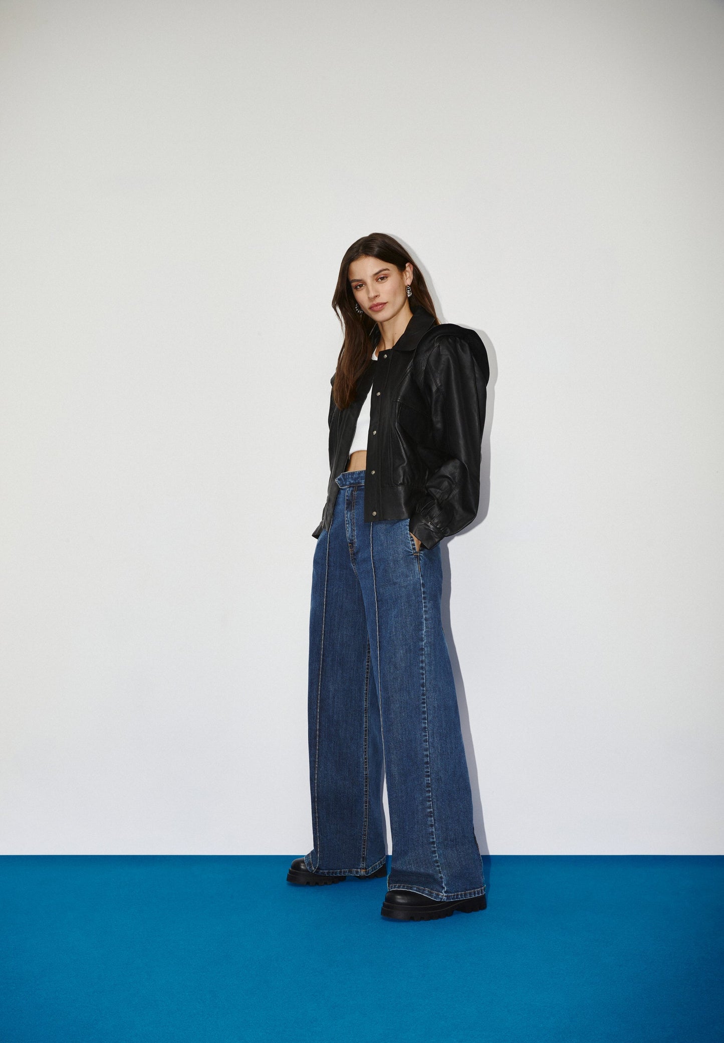 JEANS WIDE LEG COSTURAS