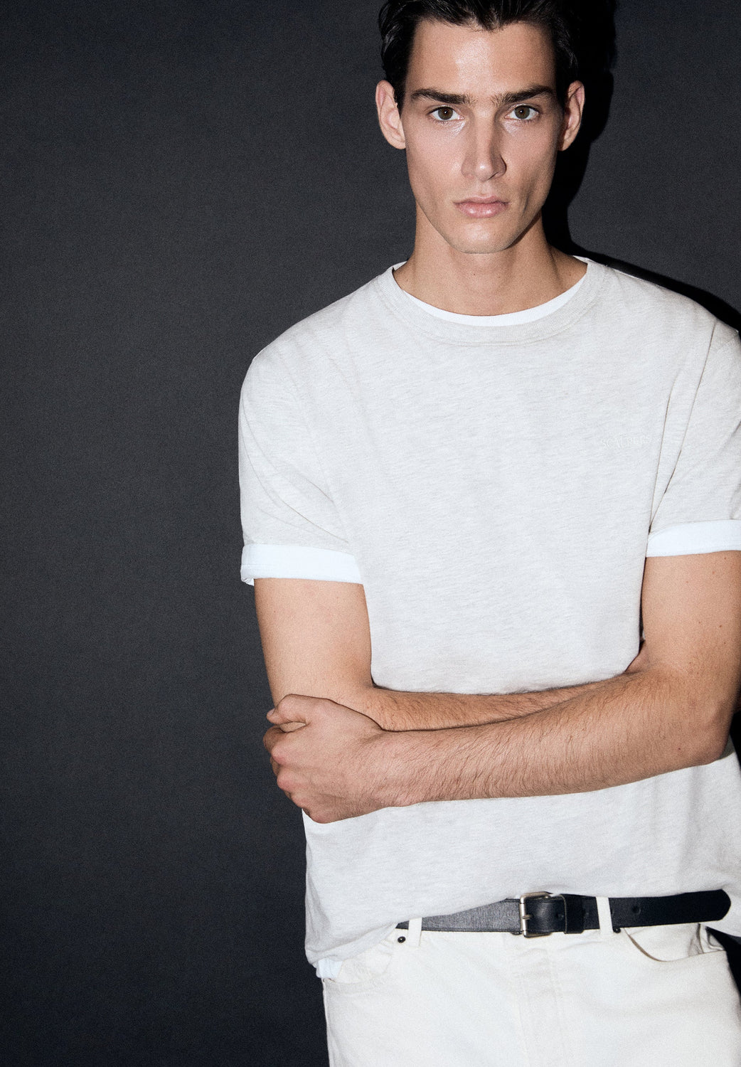 CAMISETA BORDADA EFECTO LAVADO - Scalpers