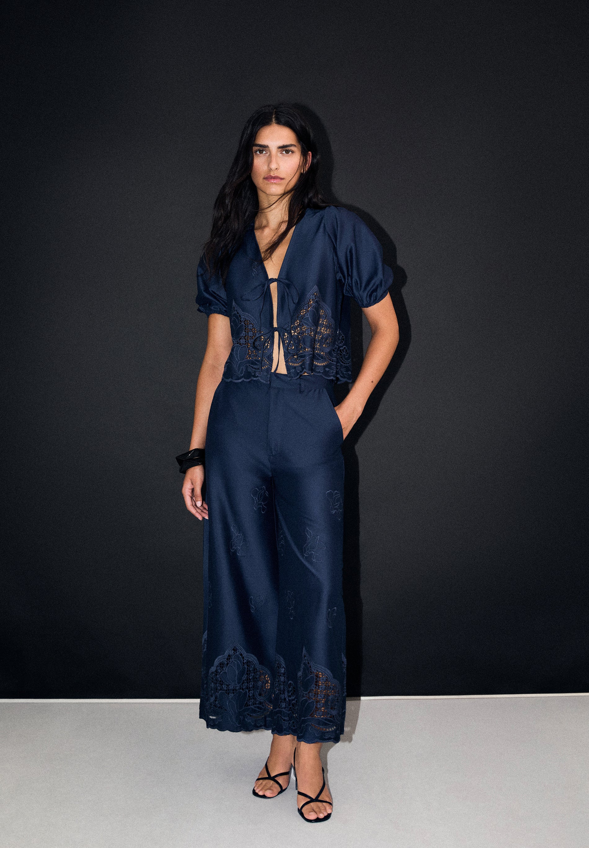 PANTALÓN CULOTTE BORDADO