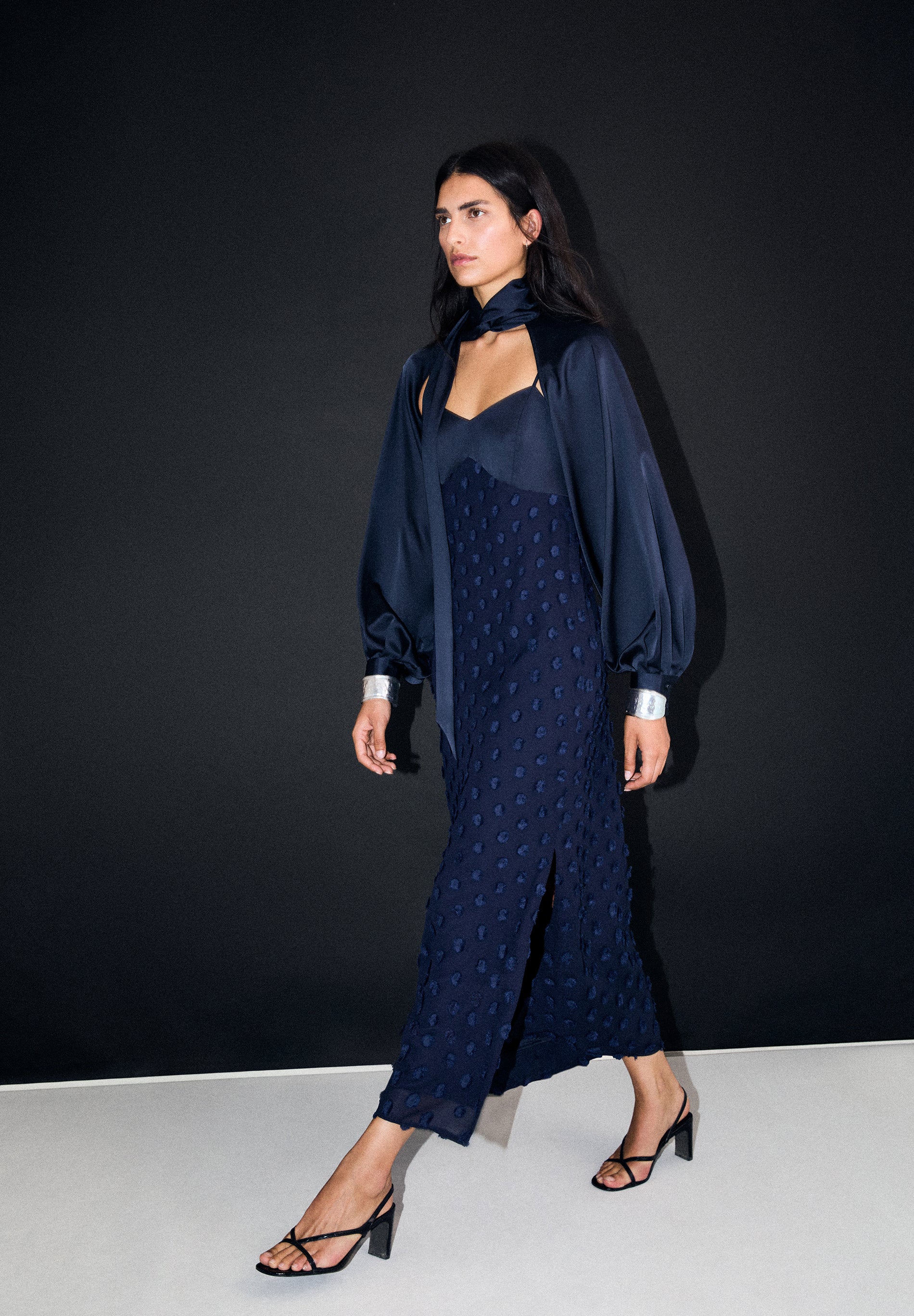 VESTIDO TIRANTES LUNARES