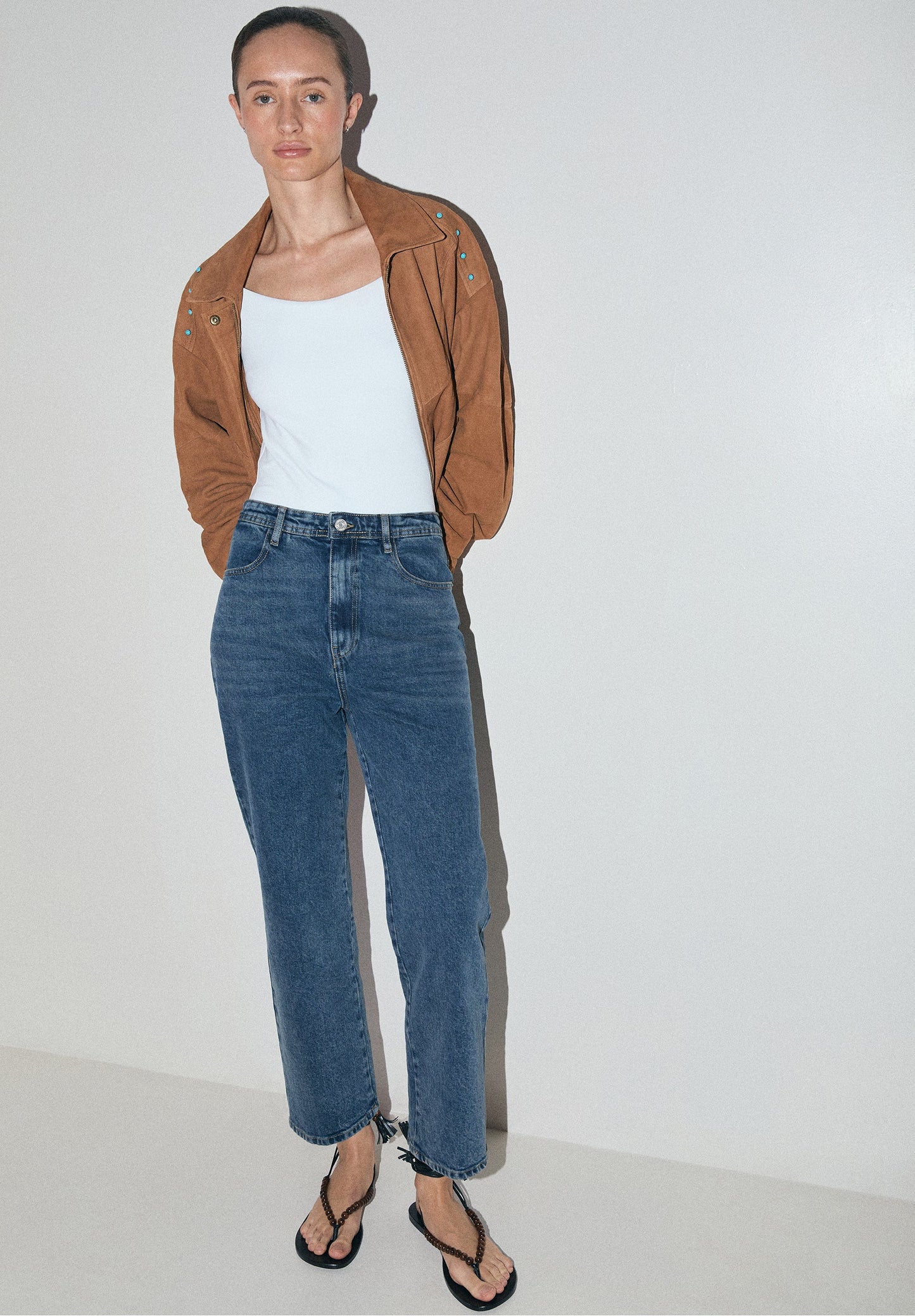 JEANS BOTONES TRASEROS