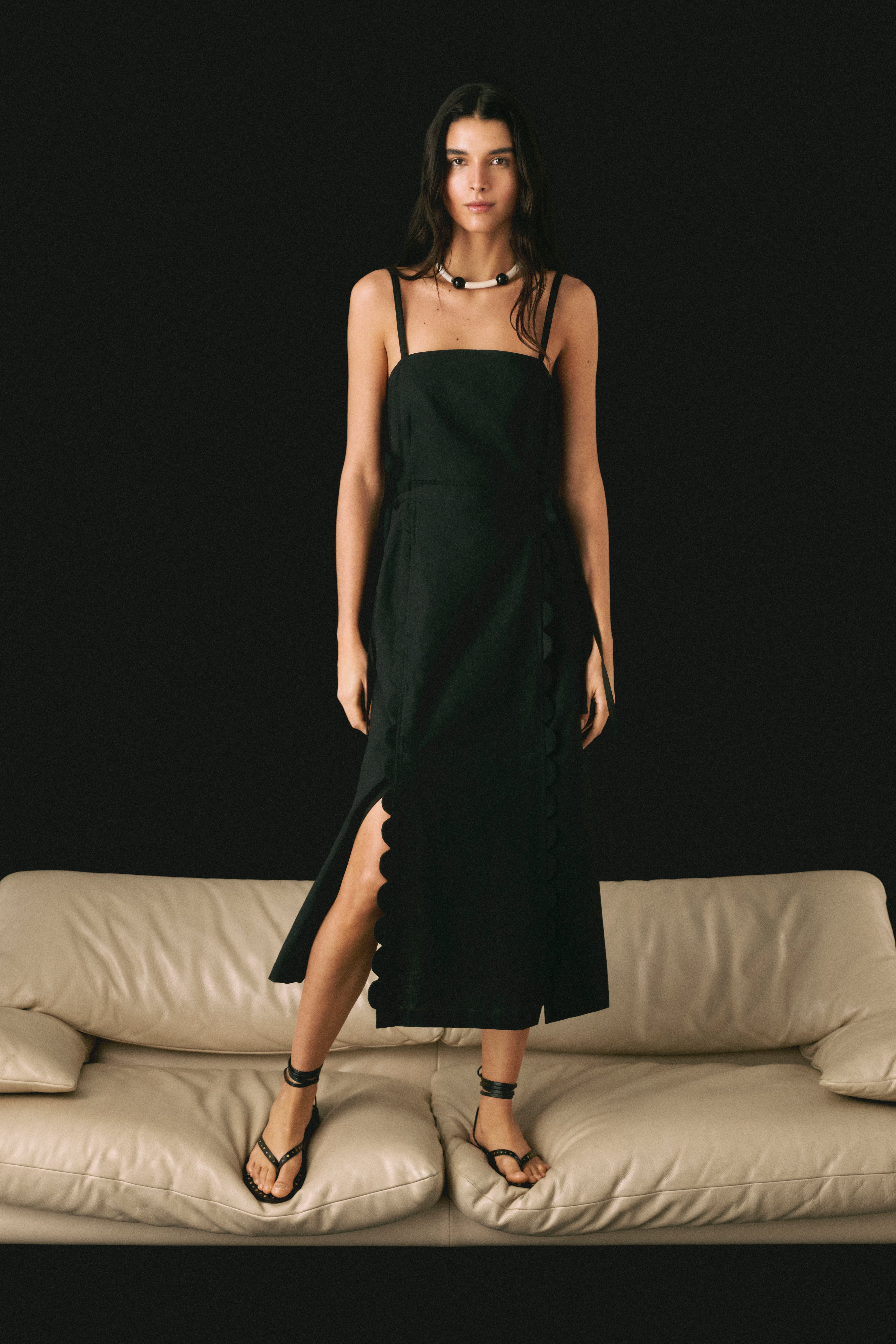 VESTIDO ABERTURA LAZOS