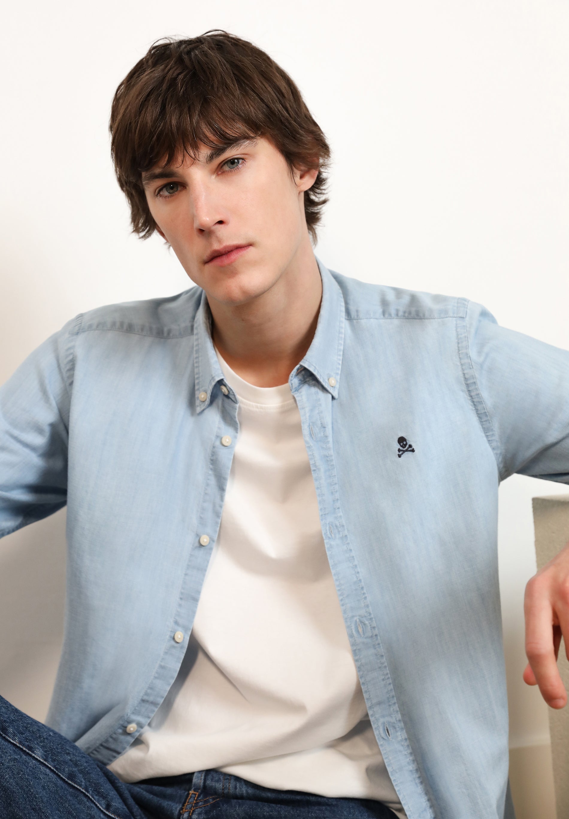 CAMISA DENIM CUELLO BOTONES