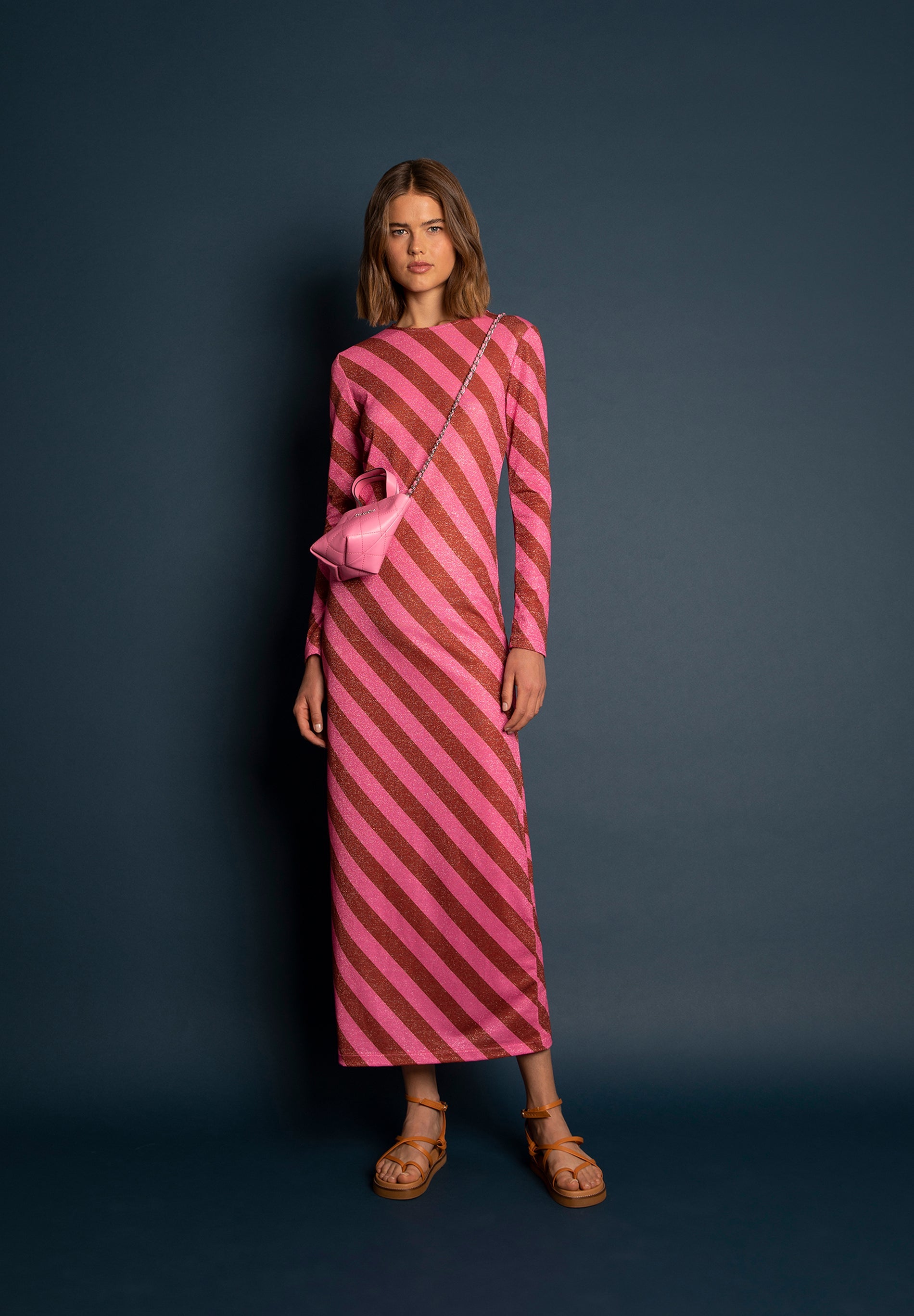 VESTIDO MIDI RAYAS
