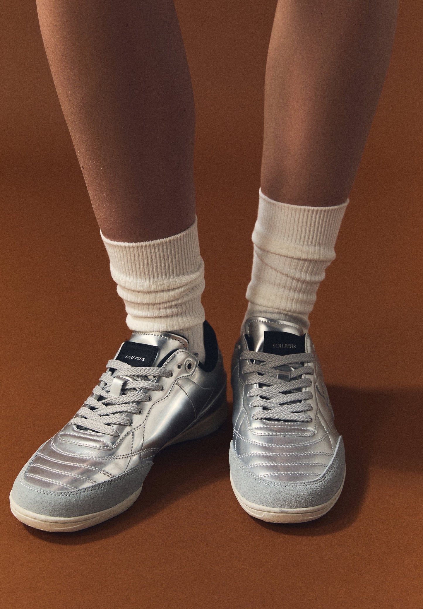 ZAPATILLAS DEPORTIVAS METALIZADAS