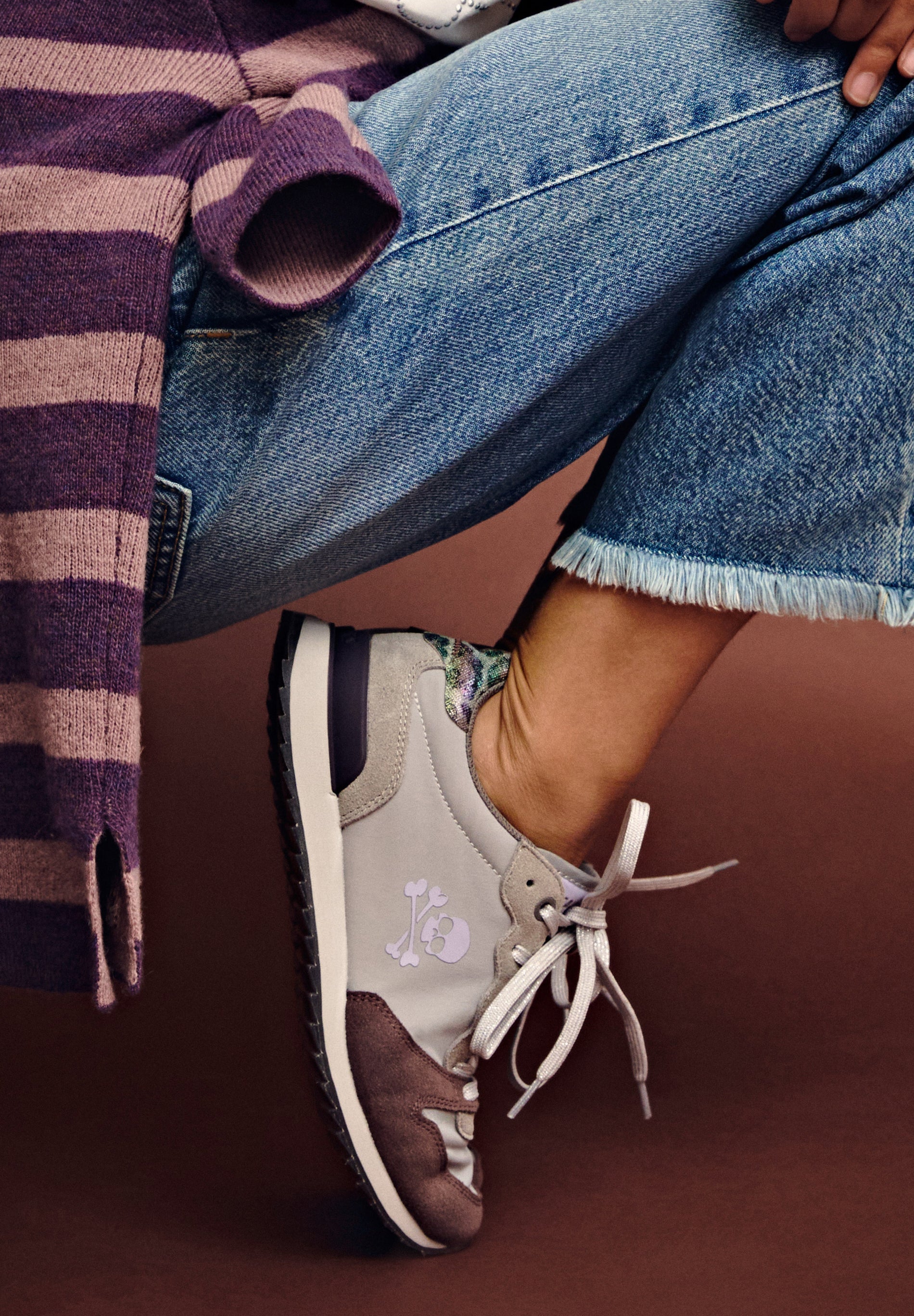 SNEAKERS CALAVERA INSIGNIA