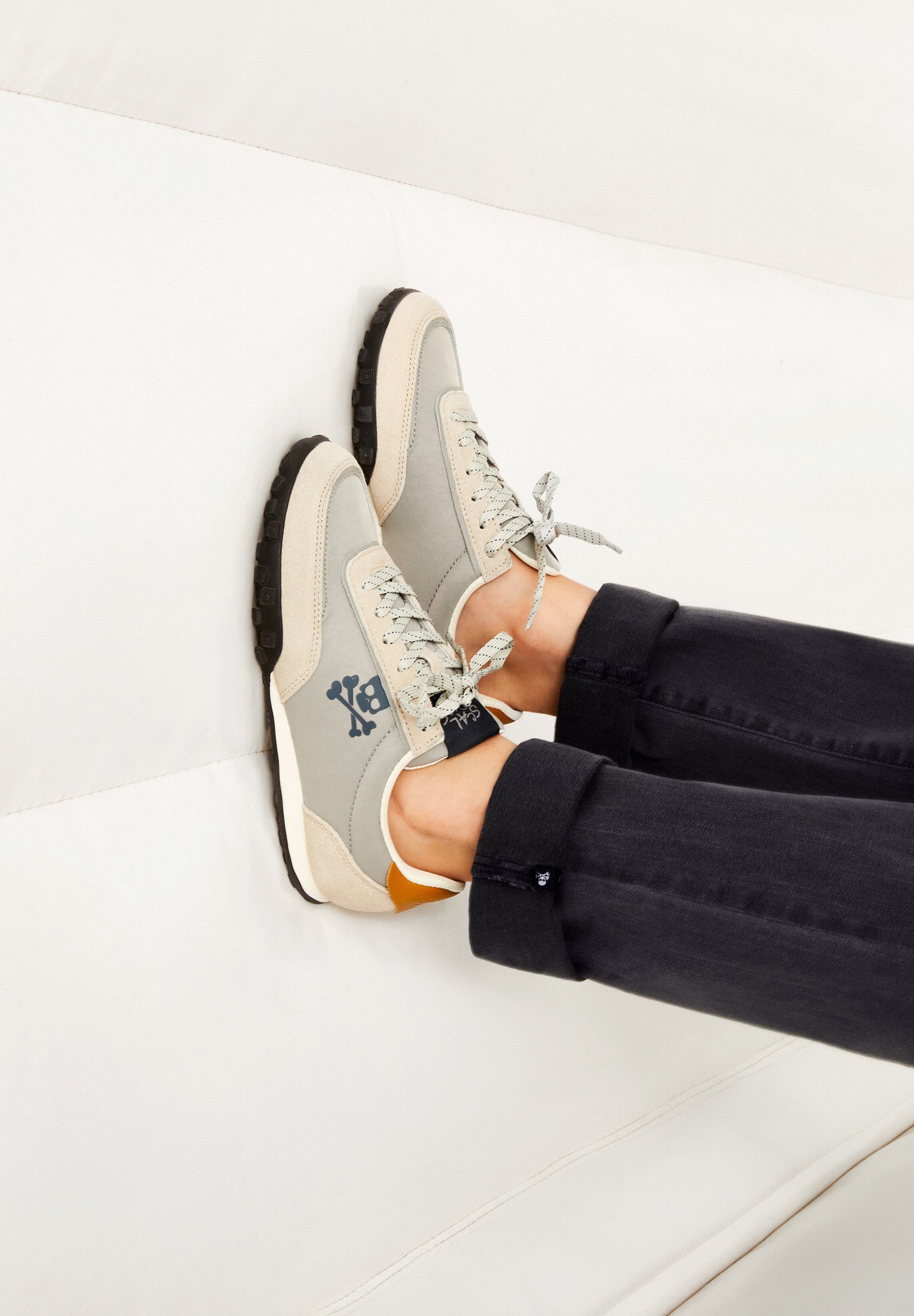 SNEAKERS BAJAS PRINT CALAVERA