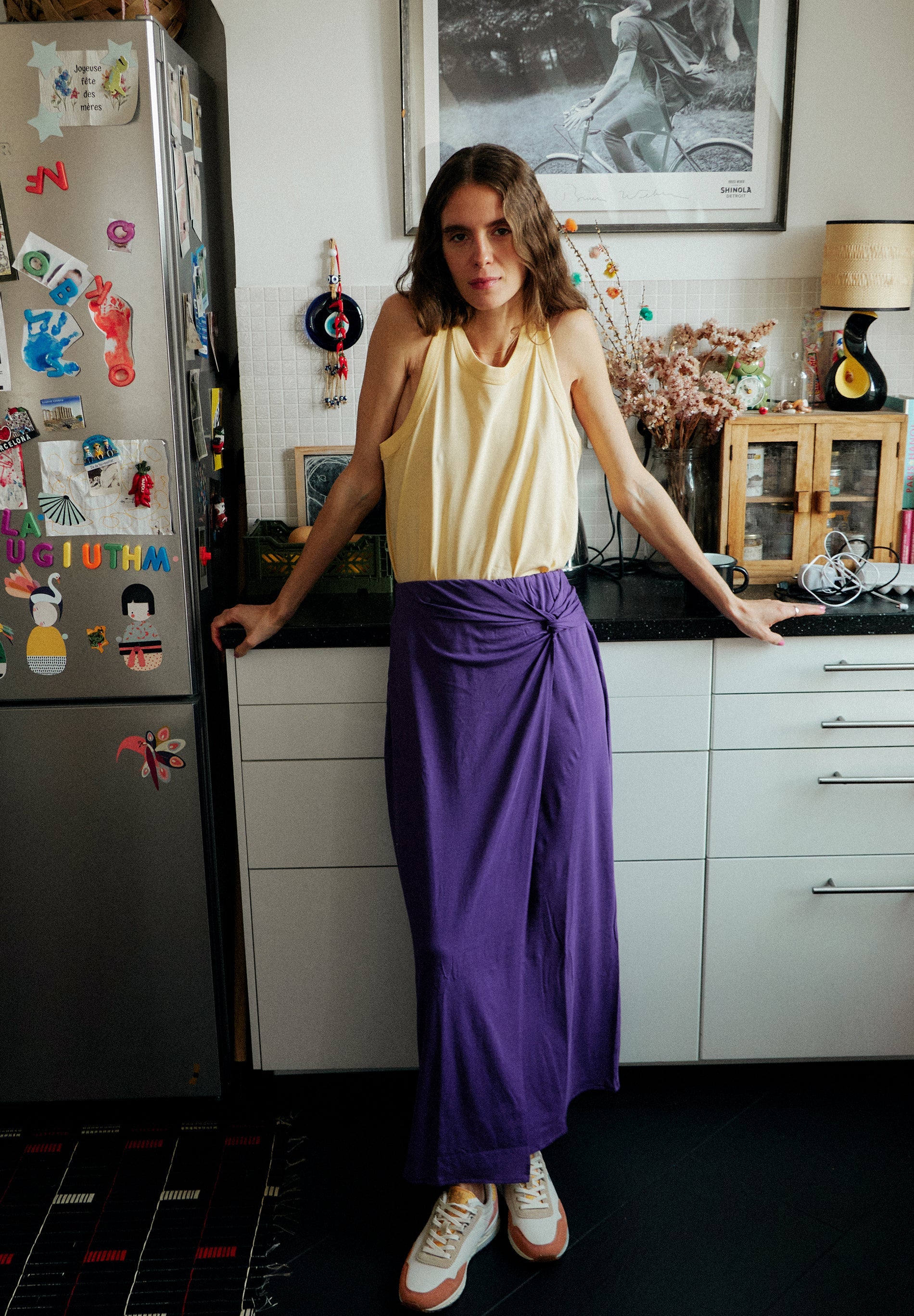 FALDA MIDI DETALLE NUDO