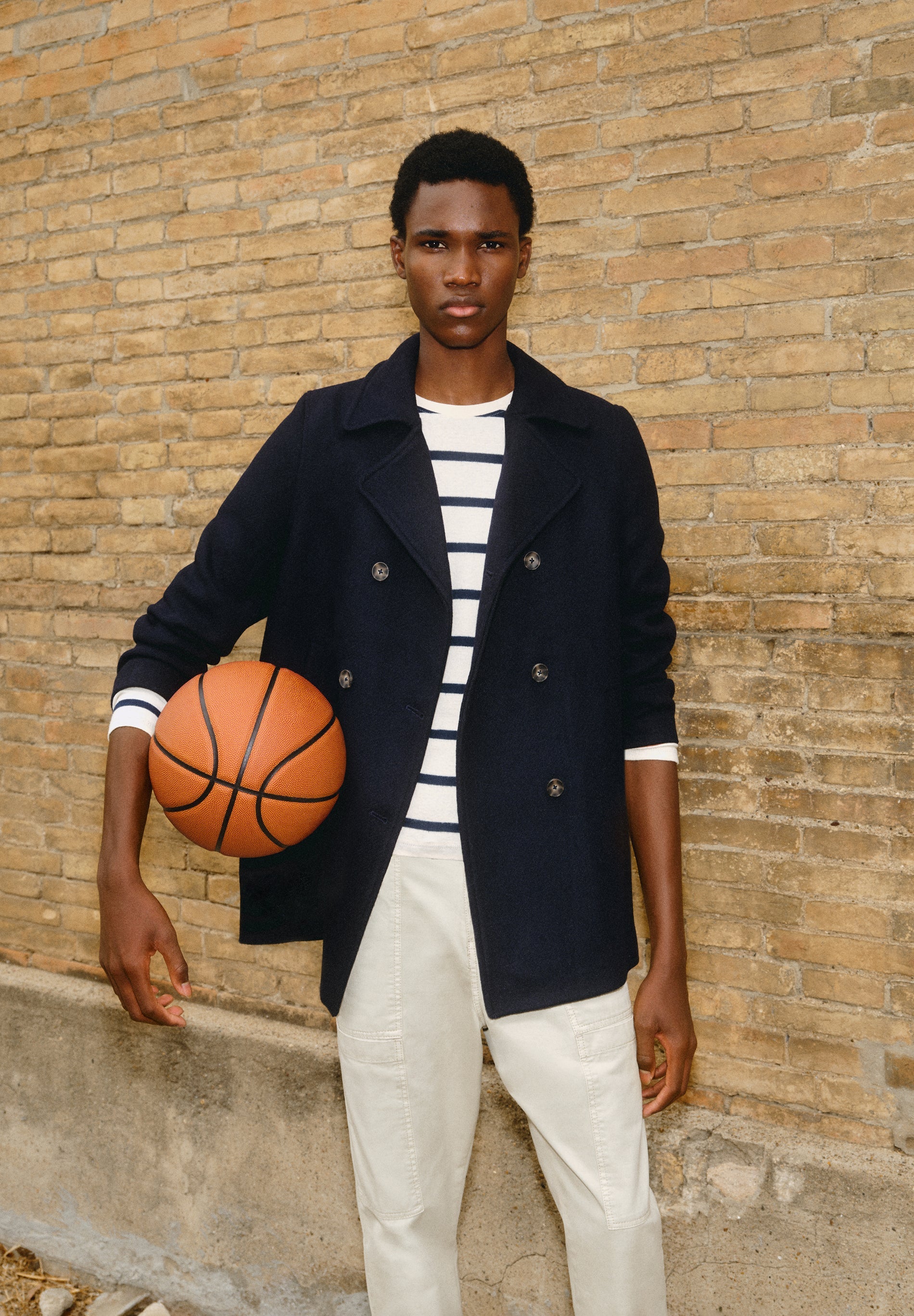 ABRIGO CLÁSICO BOTONES