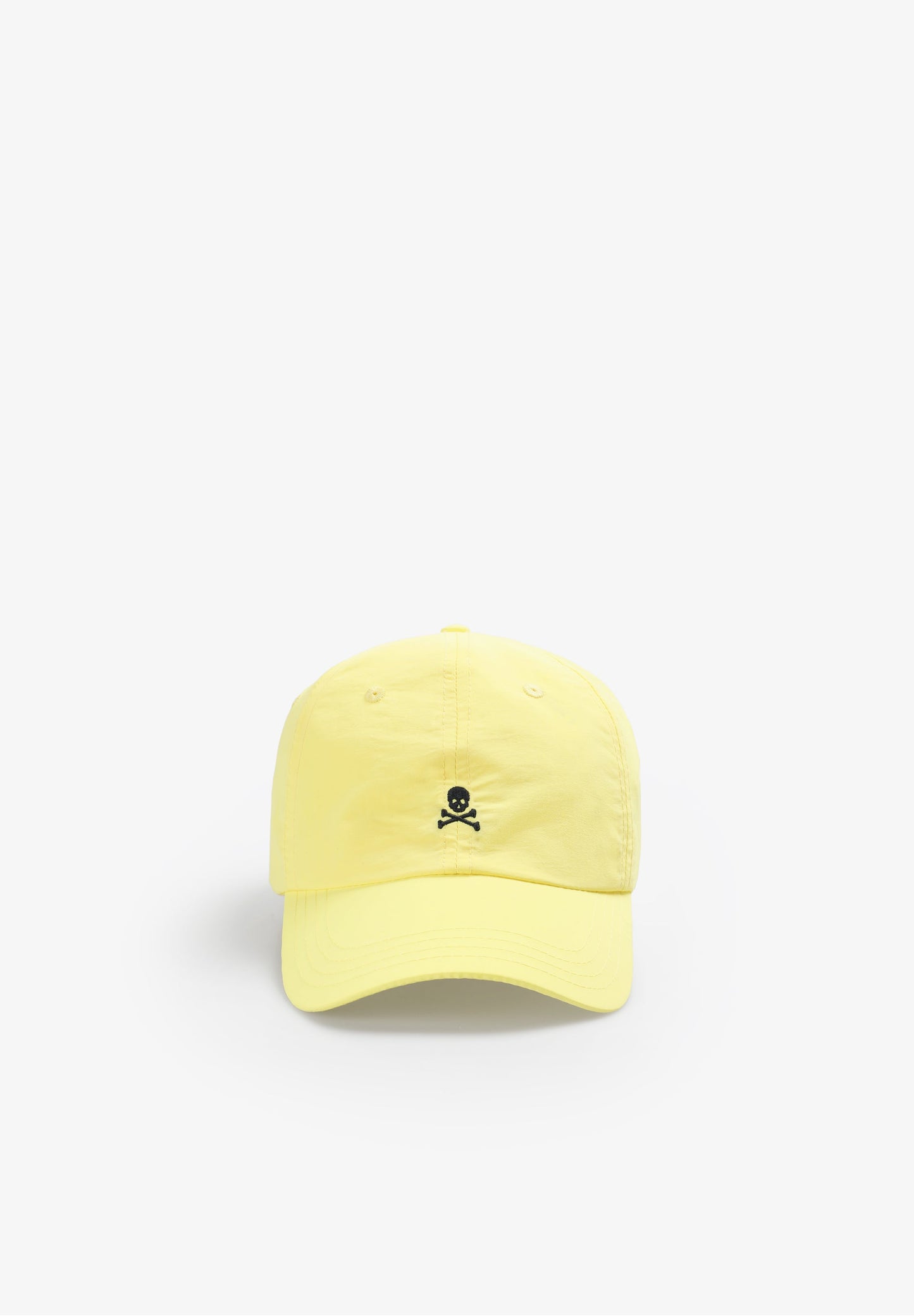 GORRA CALAVERA BORDADA CONTRASTE