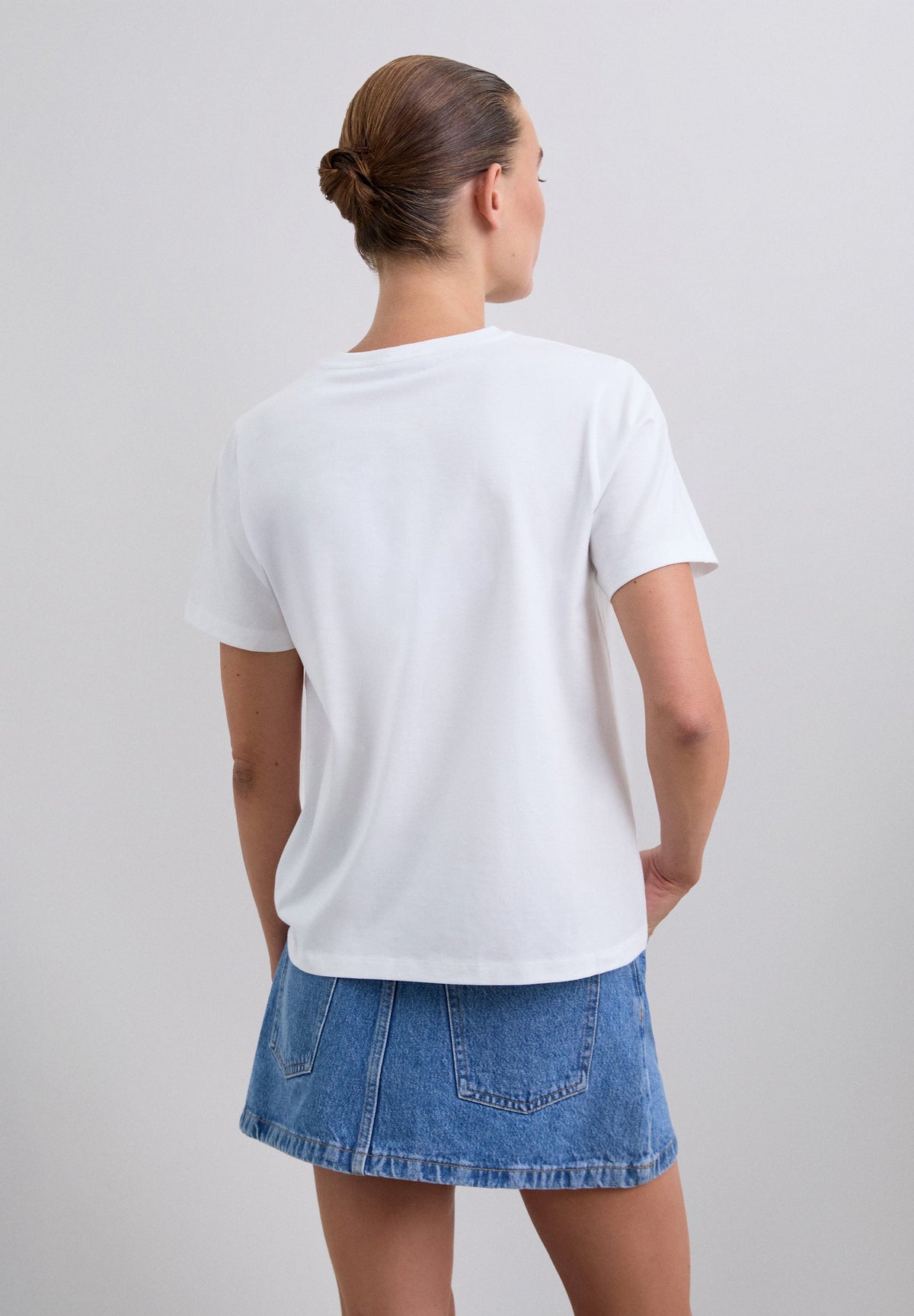 POLERA ESTAMPADA CALAVERA