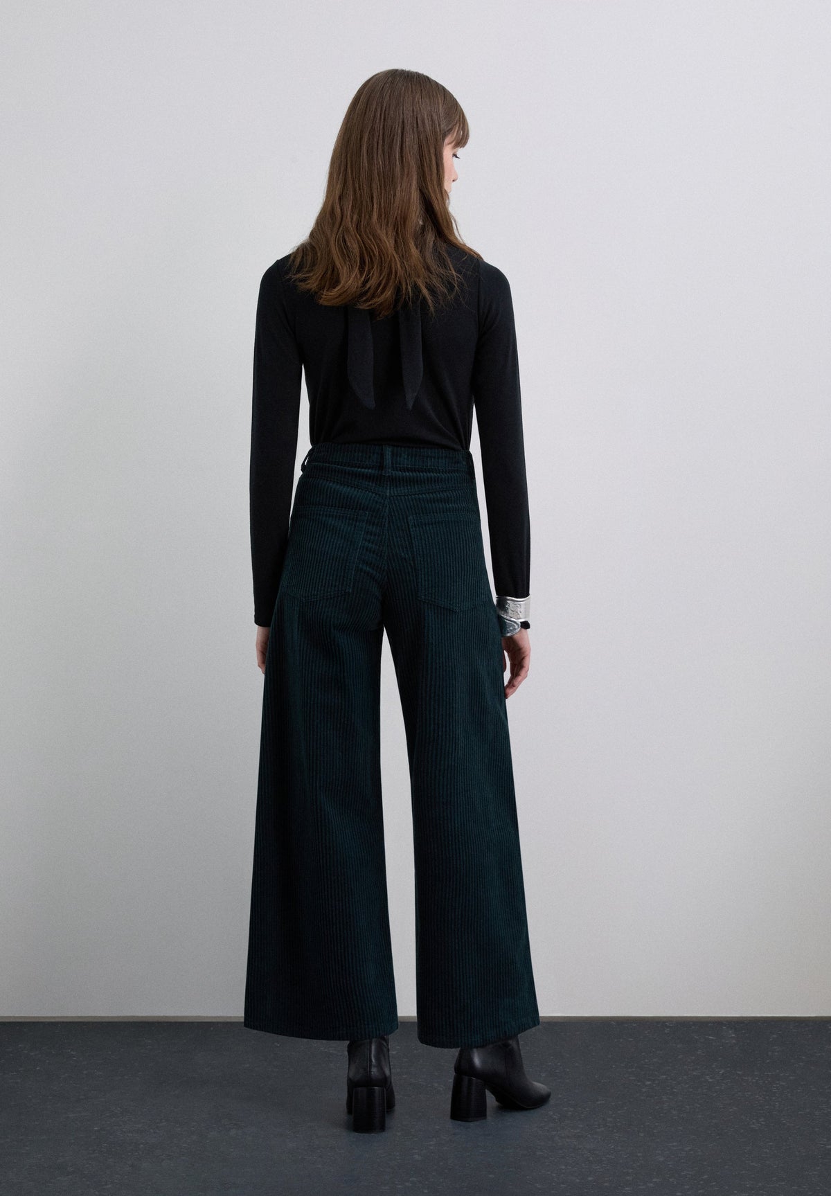 PANTALÓN LAZO DE PANA