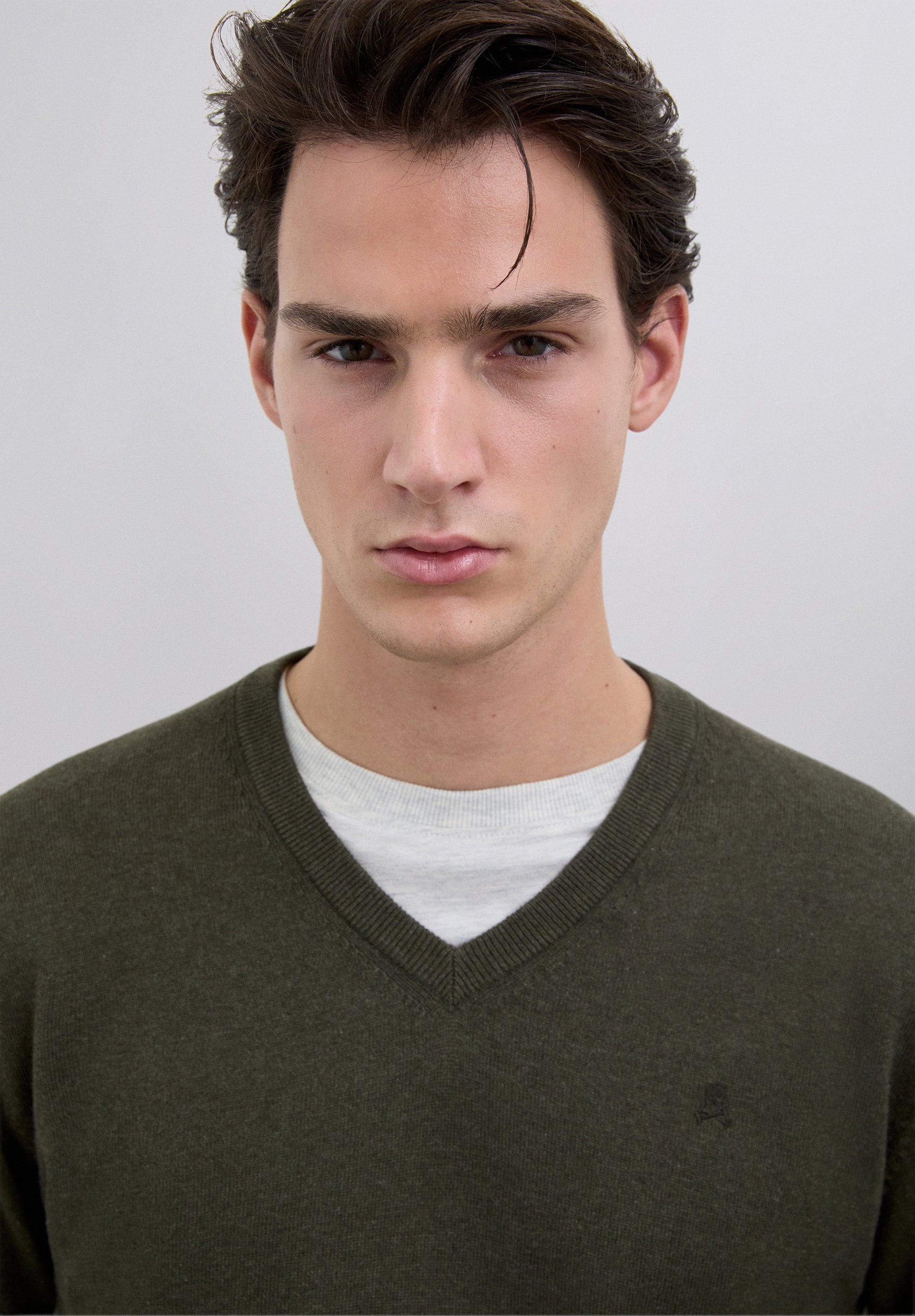 CHALECO PUNTO CUELLO PICO ALGODÓN