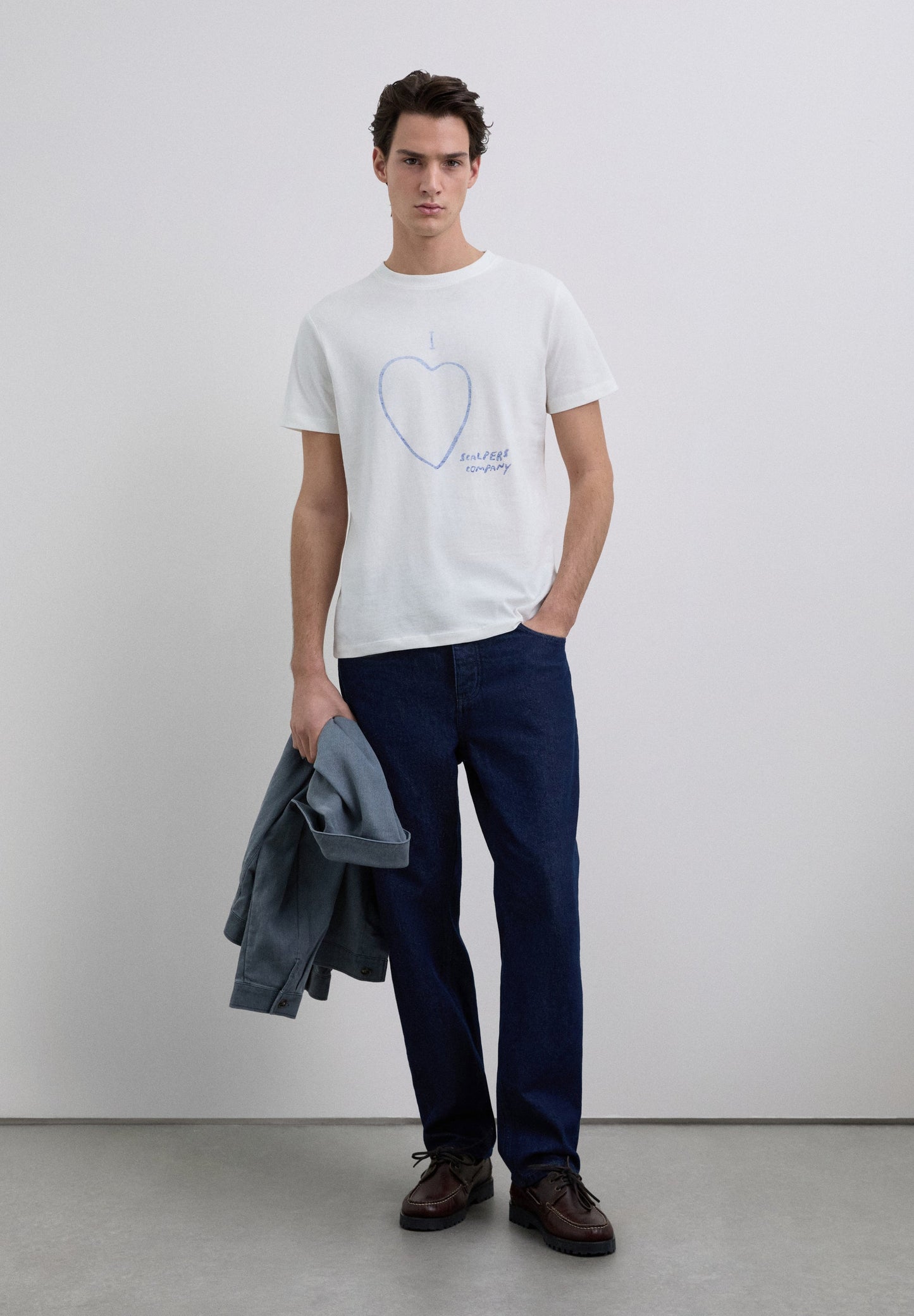 POLERA EFECTO LAVADO ESTAMPADA