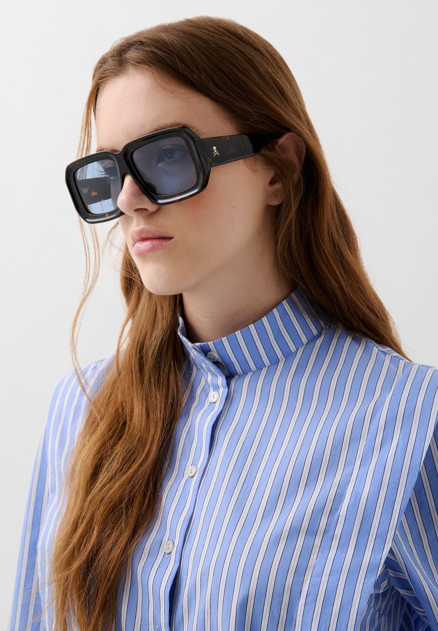 CAMISA RAYAS FRUNCE HOMBRO