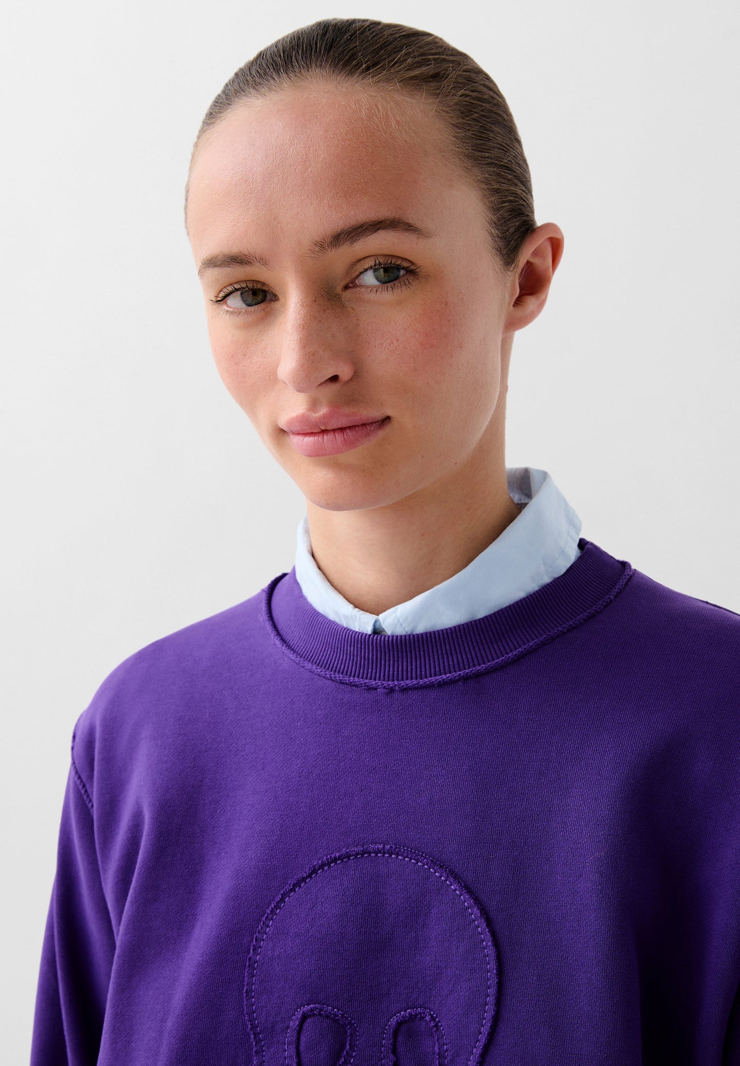 POLERÓN CALAVERA RELIEVE FRONTAL