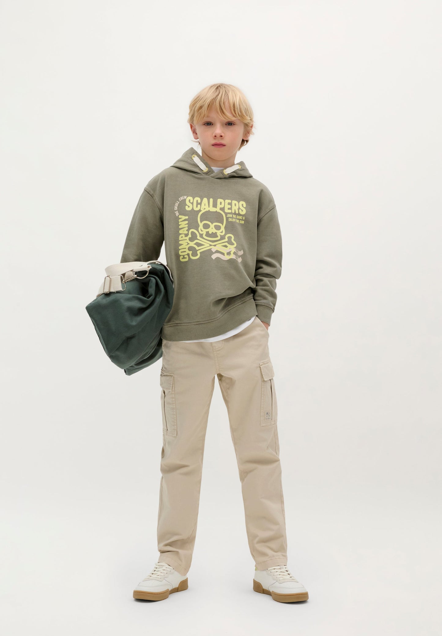 POLERÓN CAPUCHA PRINT DELANTERO