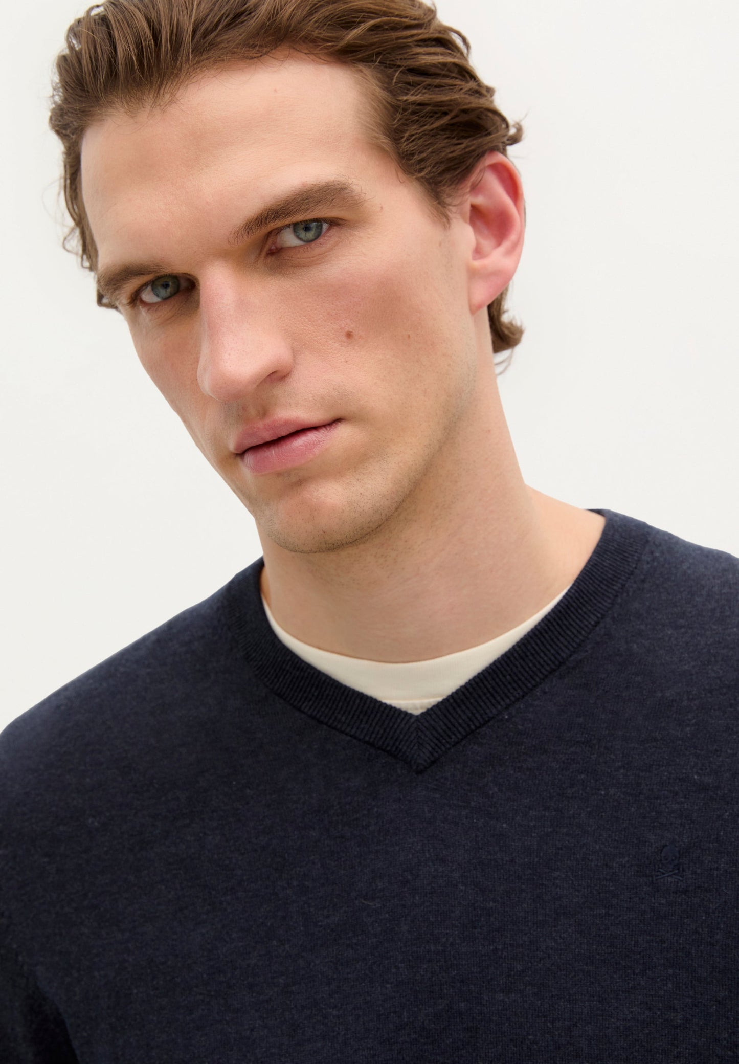 JERSEY CUELLO PICO CALAVERA