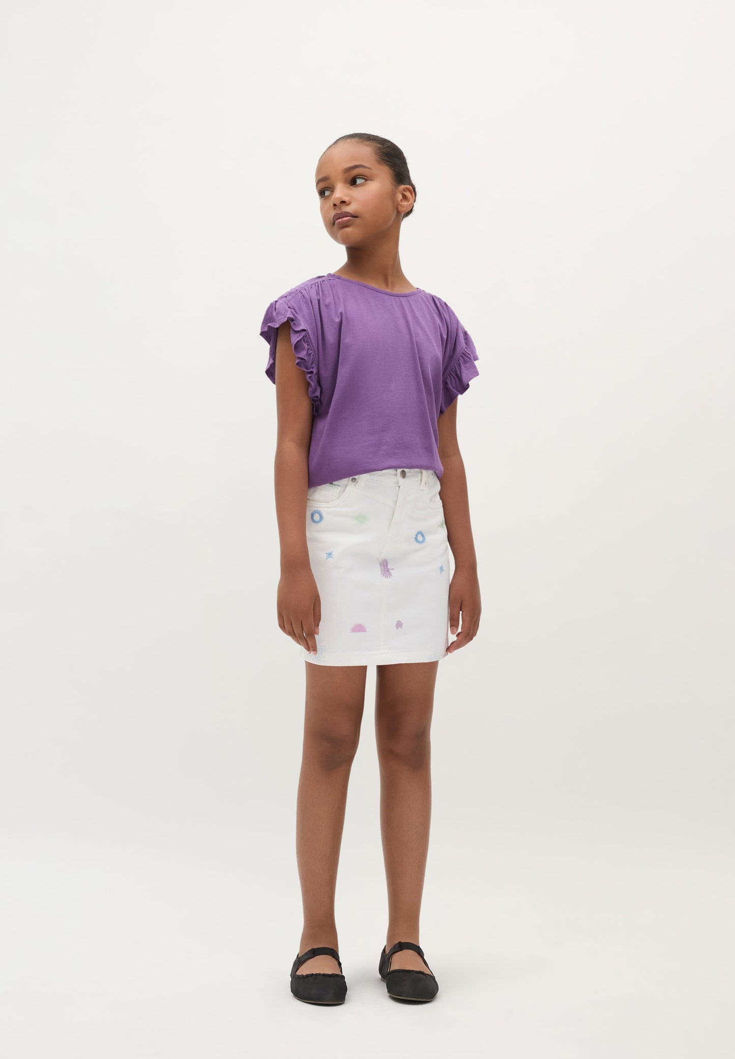 FALDA DETALLE BORDADOS