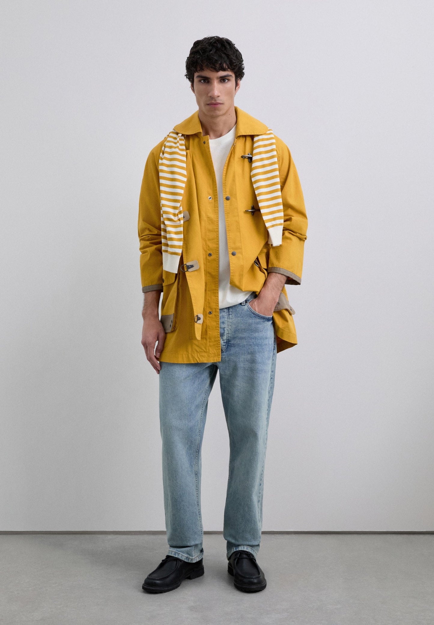 CHAQUETA OVERSIZE TOGGLES