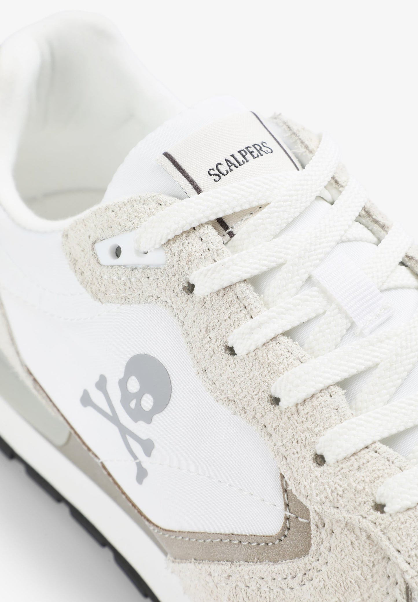 SNEAKERS RETRO CALAVERA