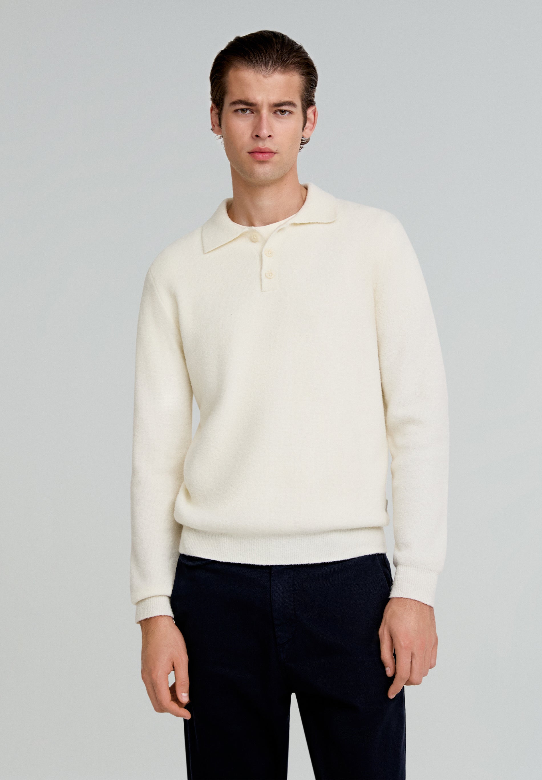 SWEATER TACTO SOFT TIPO POLO