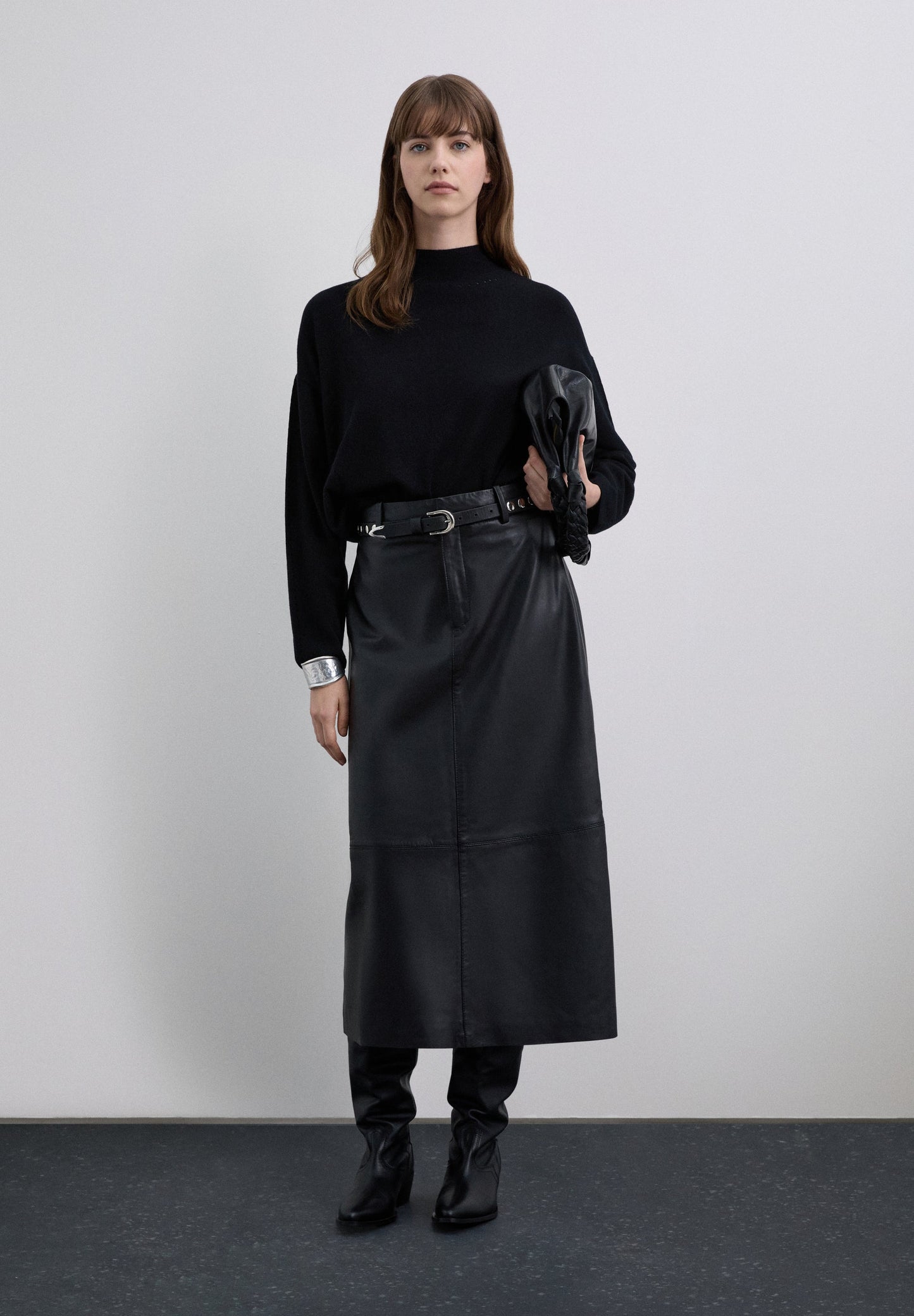 FALDA MIDI PIEL