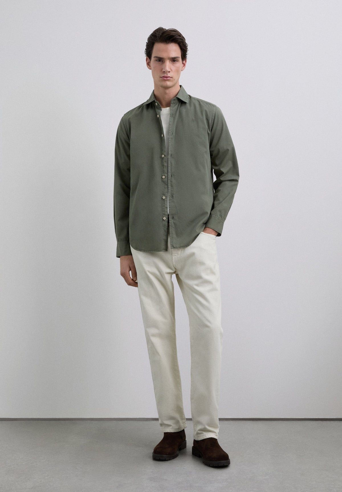 CAMISA REGULAR FIT BORDADA