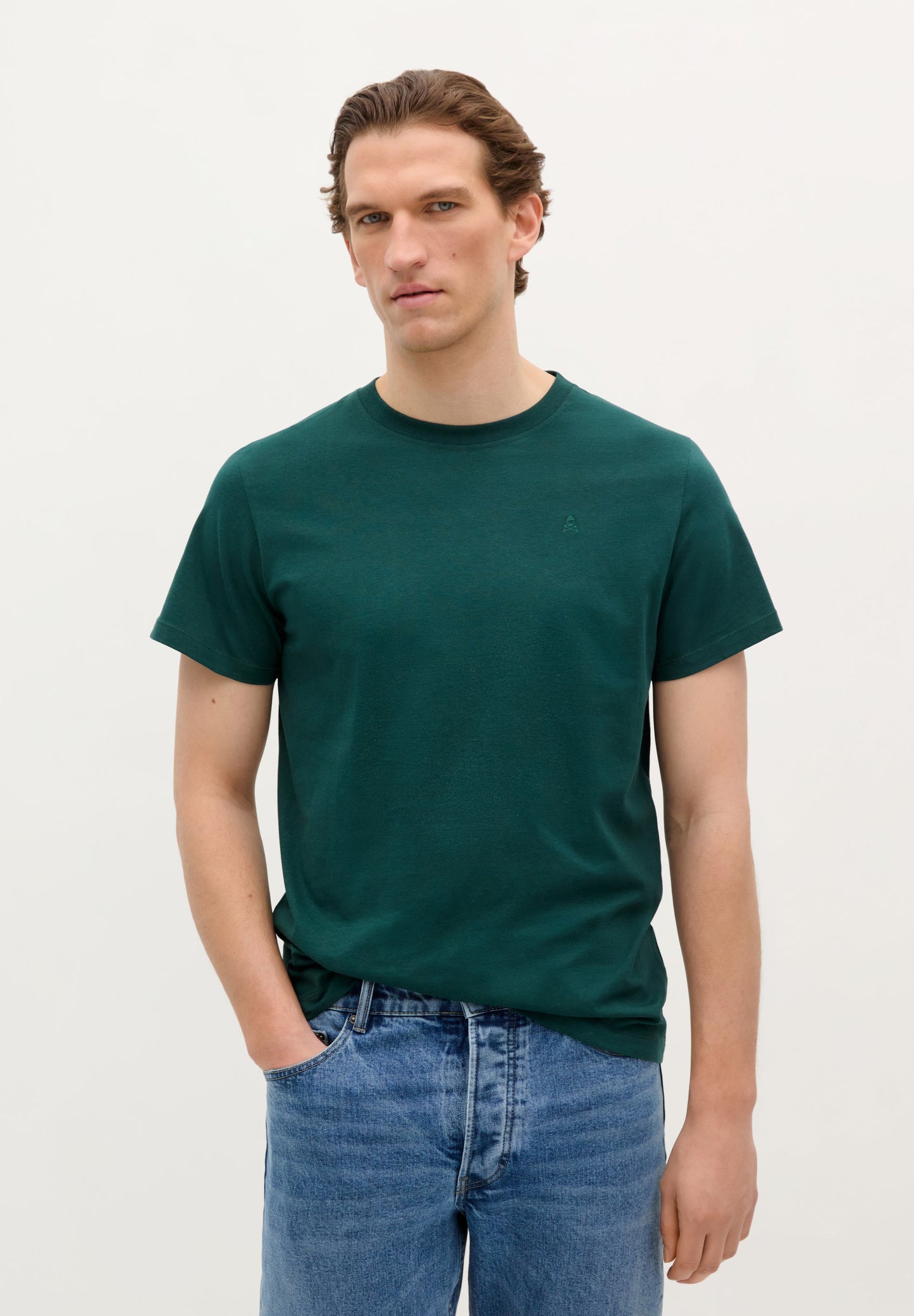 POLERA BÁSICA CALAVERA