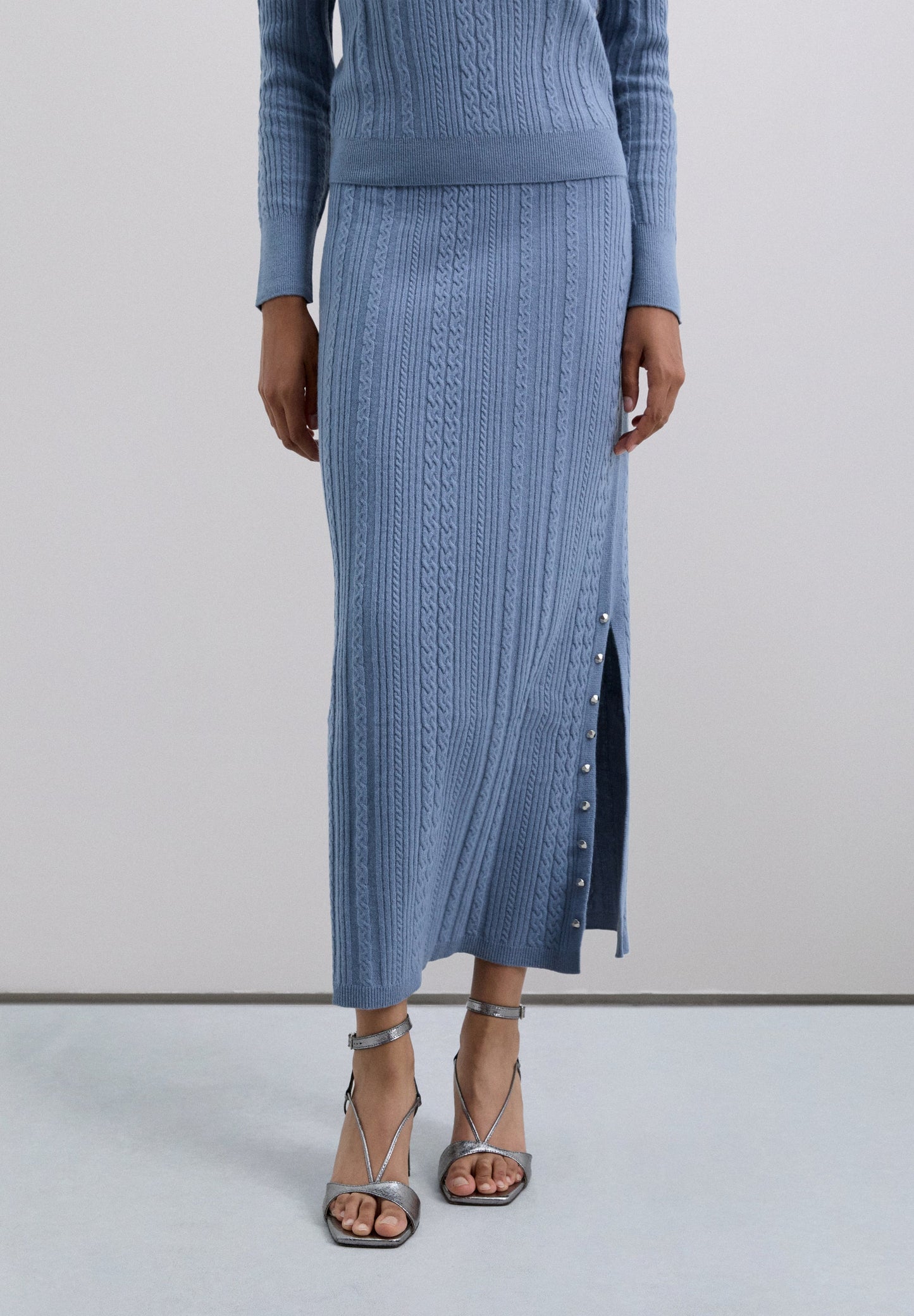 FALDA CABLE KNIT ABERTURA
