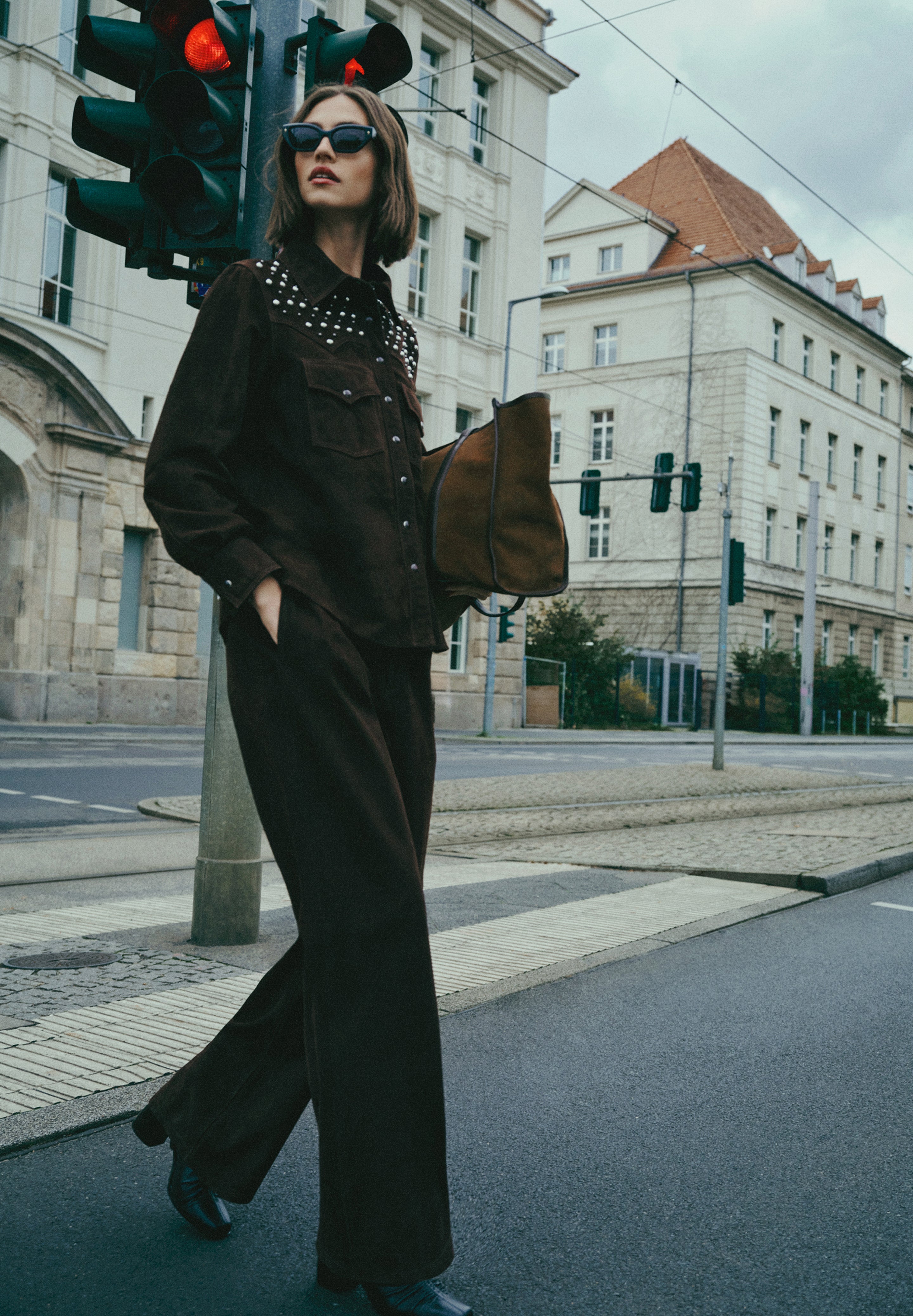 des_021125_berlin_campaign_m_10